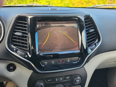 2019 Jeep Cherokee Limited FWD