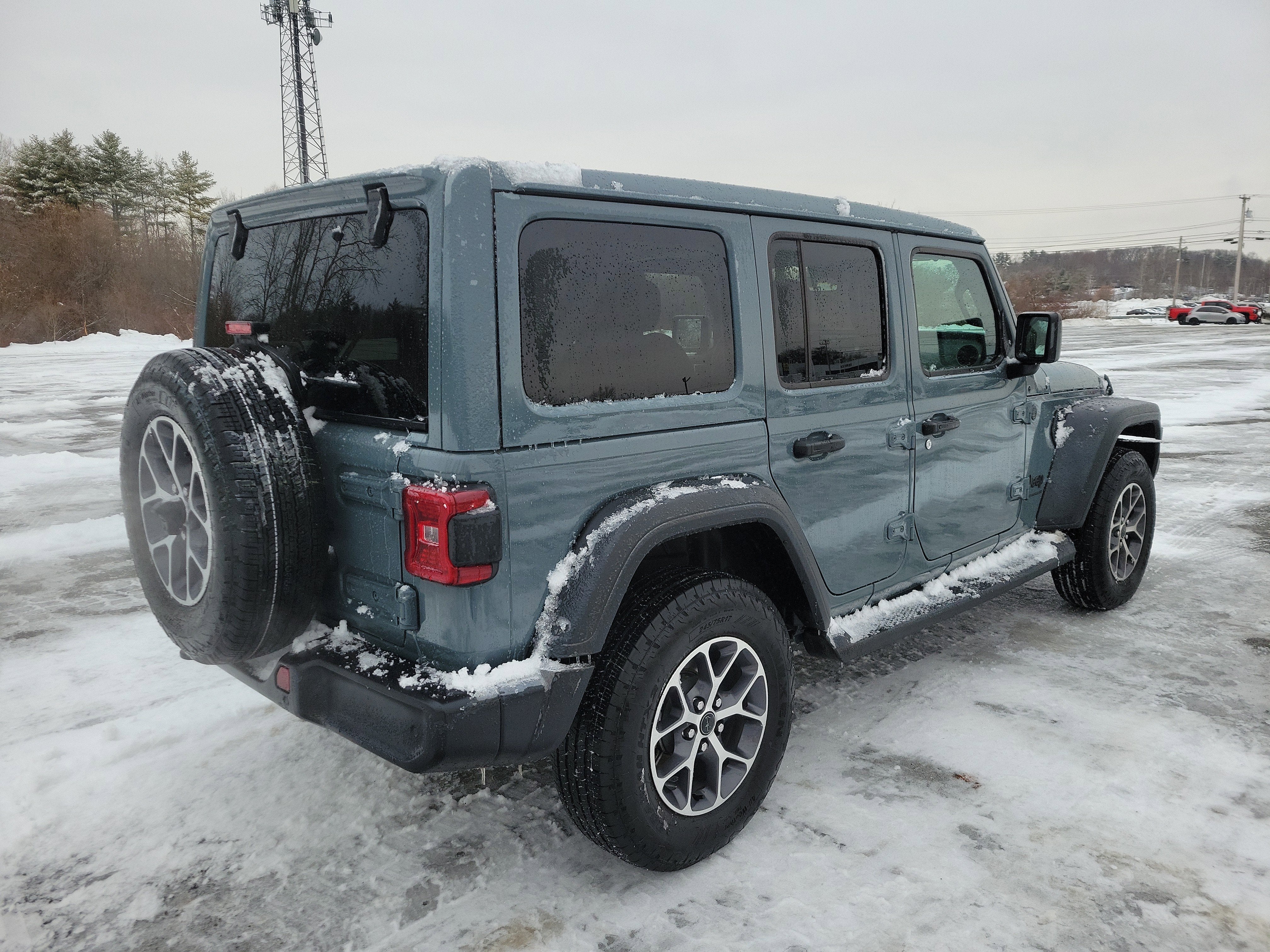 2025 Jeep Wrangler 4-Door Summit 4x4