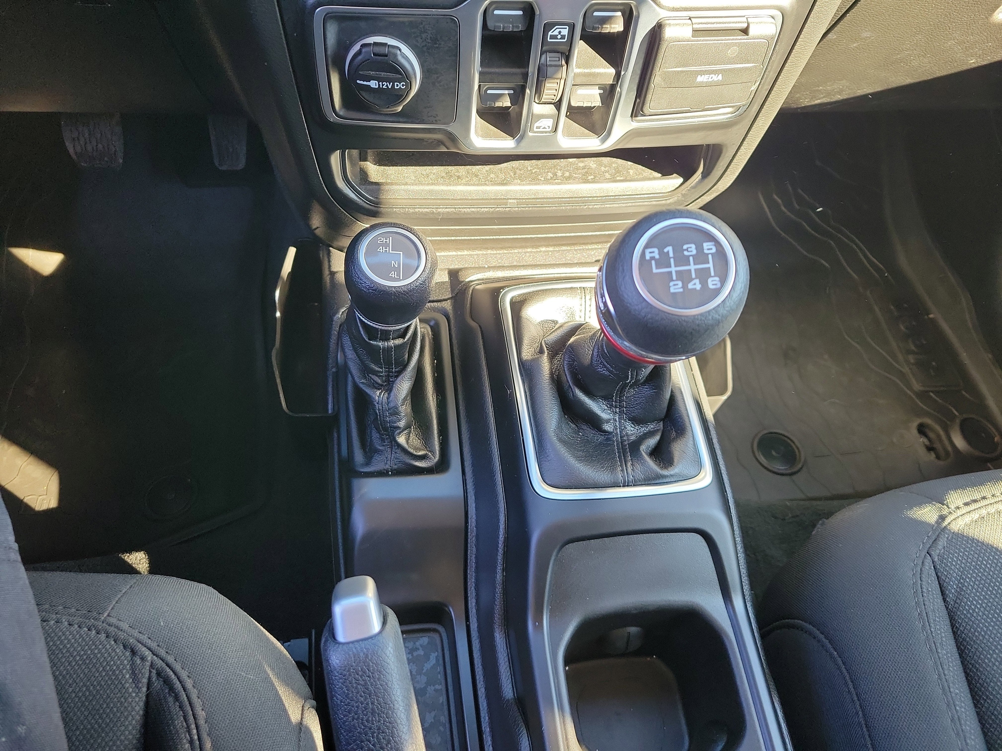 2023 Jeep Gladiator Willys 4x4