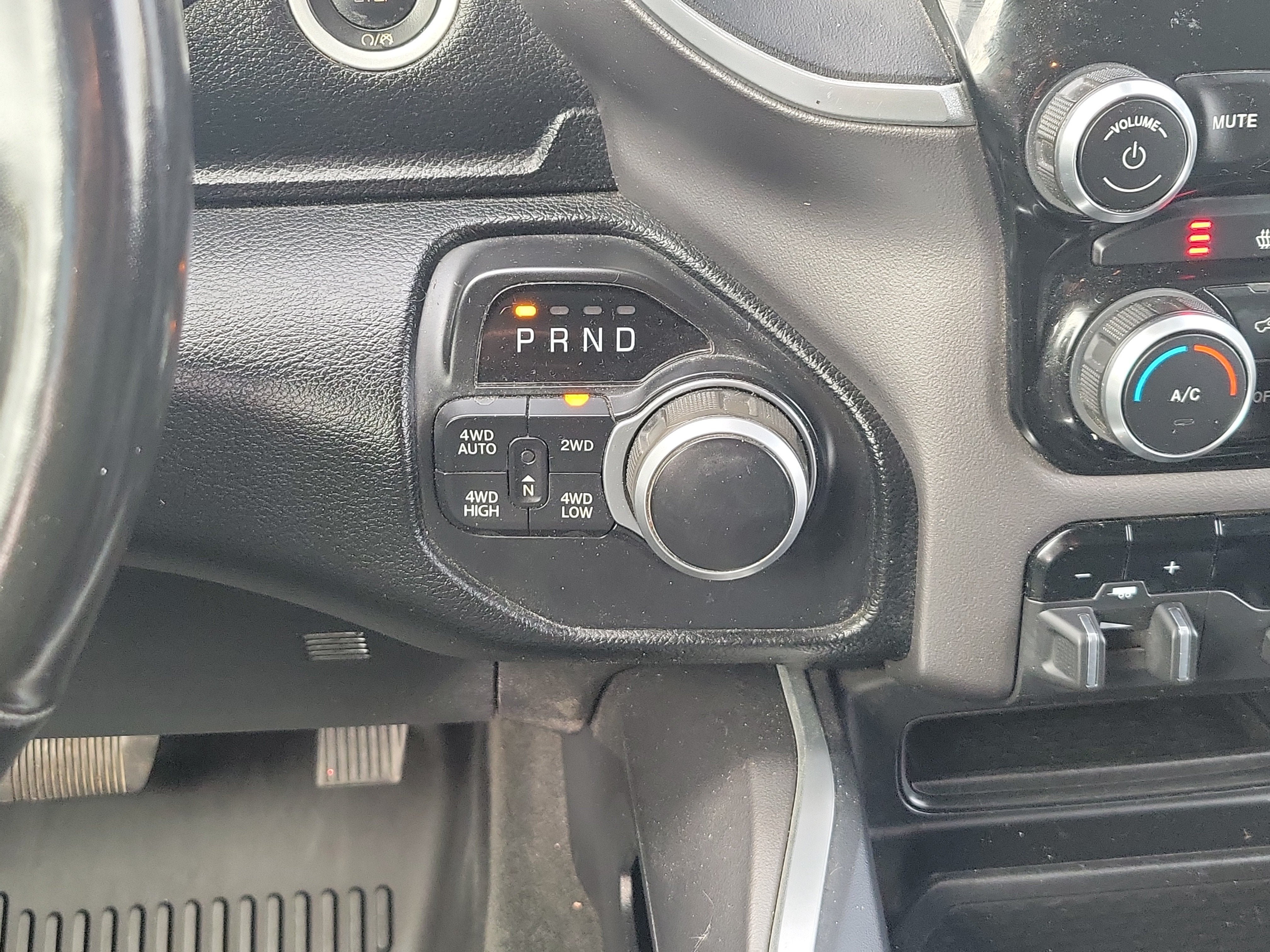 2021 RAM 1500 Big Horn Quad Cab 4x4 6'4" Box