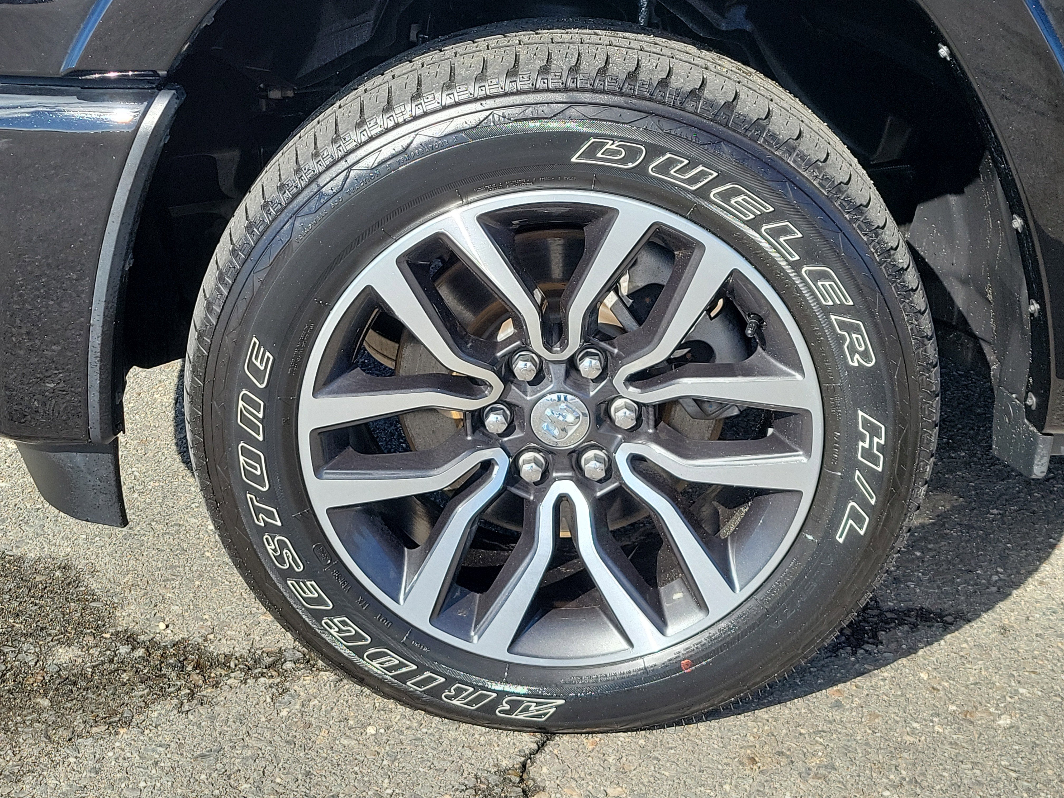 2025 RAM 1500 Limited Crew Cab 4x4 5'7" Box