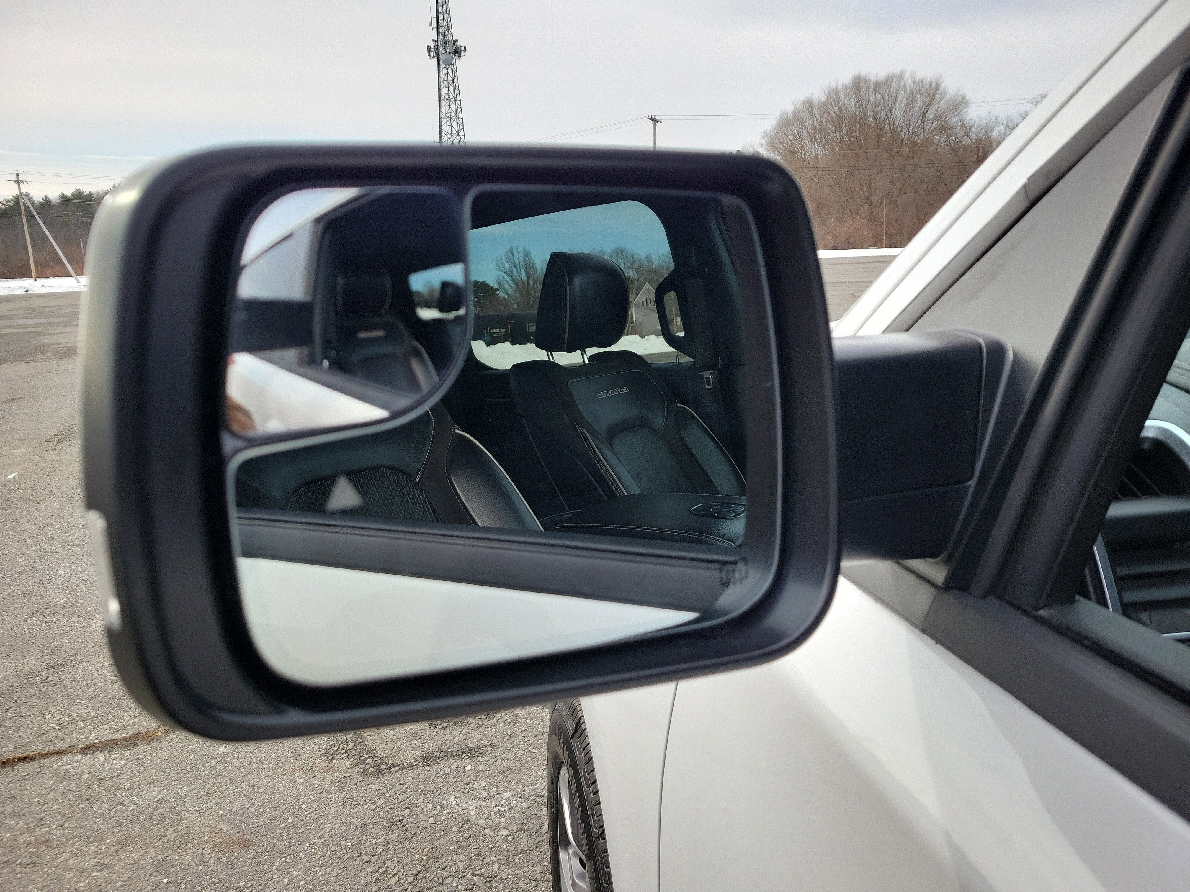 2023 RAM 1500 Laramie Crew Cab 4x4 6'4" Box