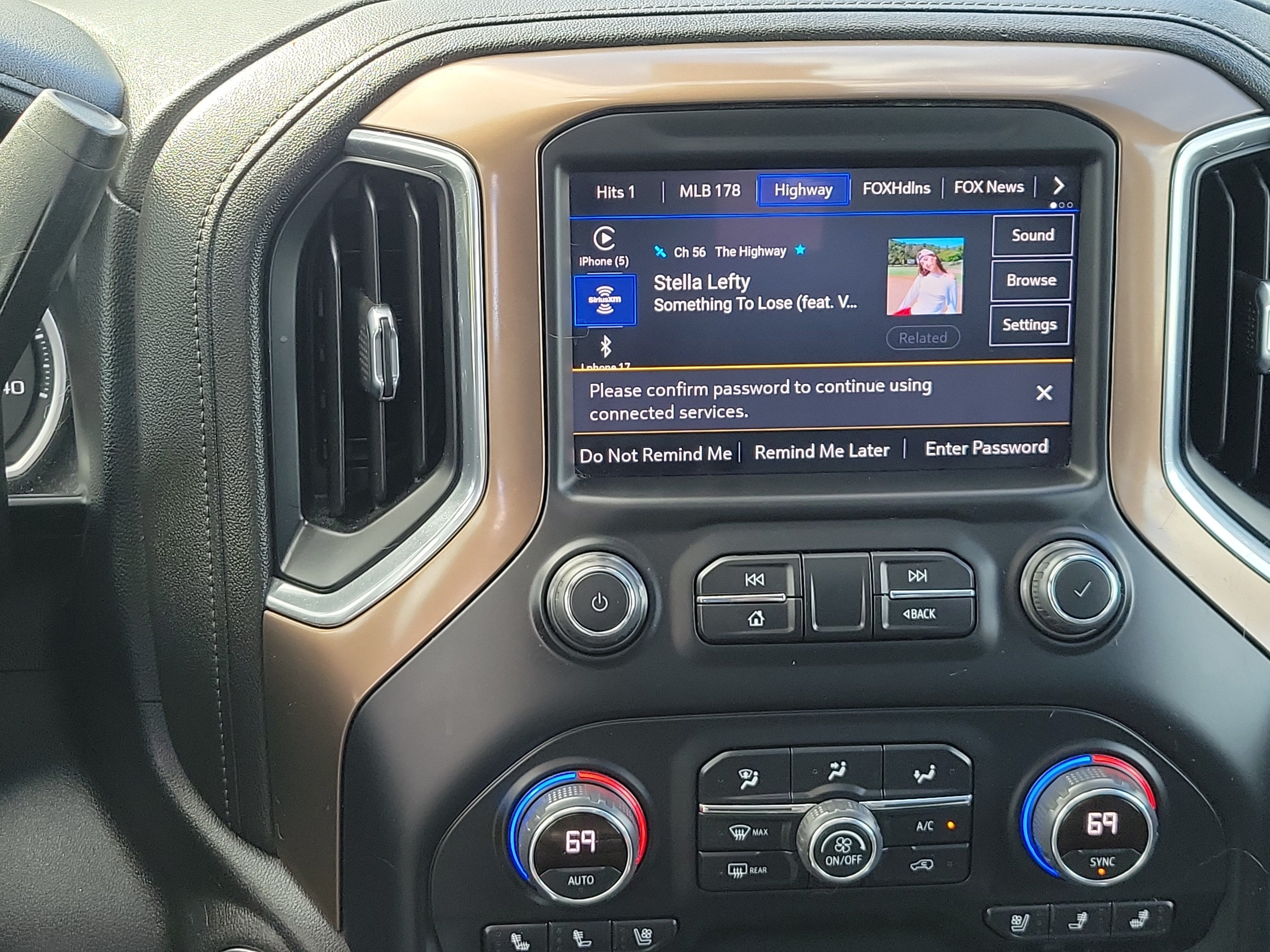 2022 Chevrolet Silverado 1500 LTD High Country