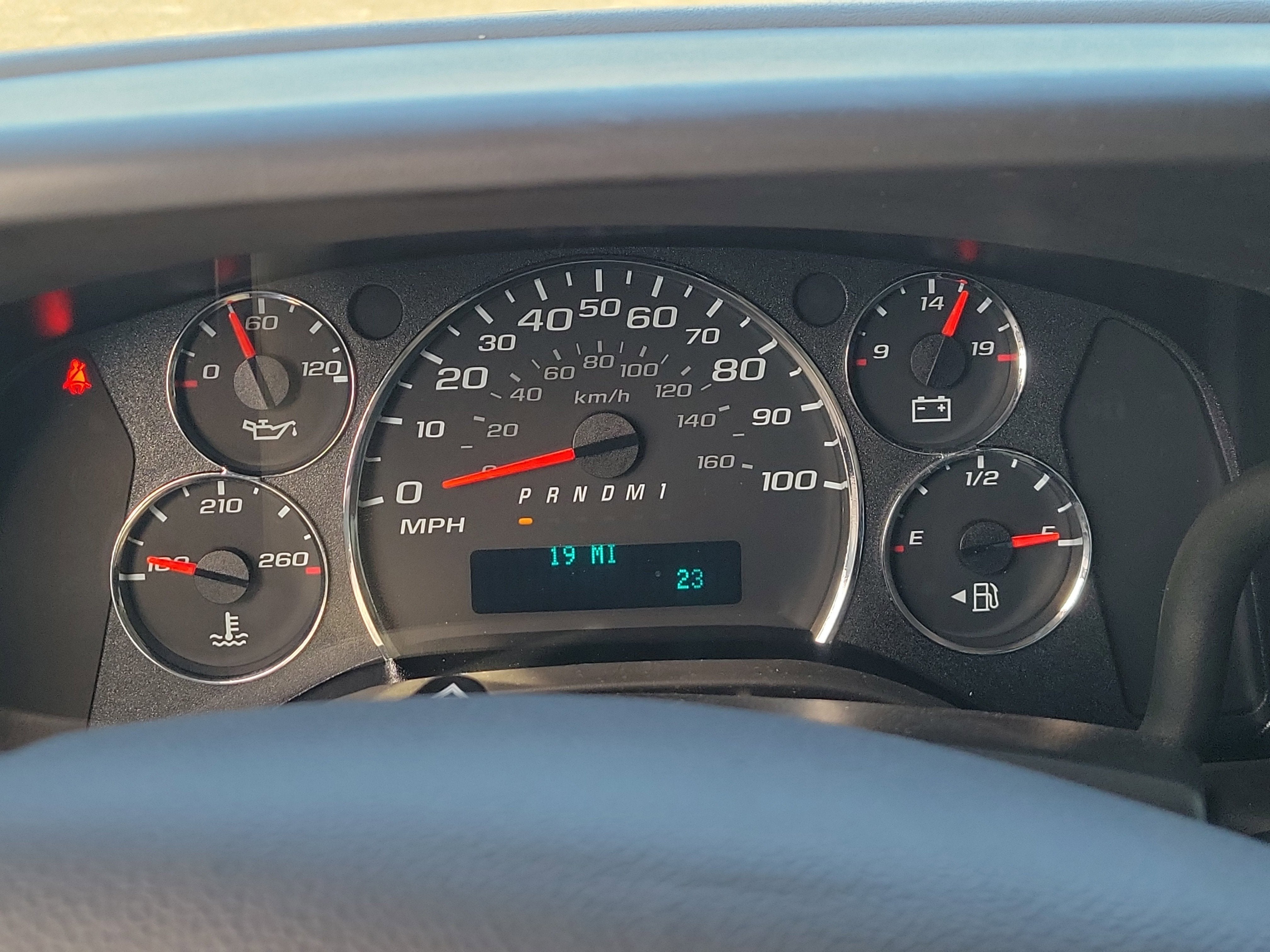 2025 GMC Savana Cutaway 3500 1WT