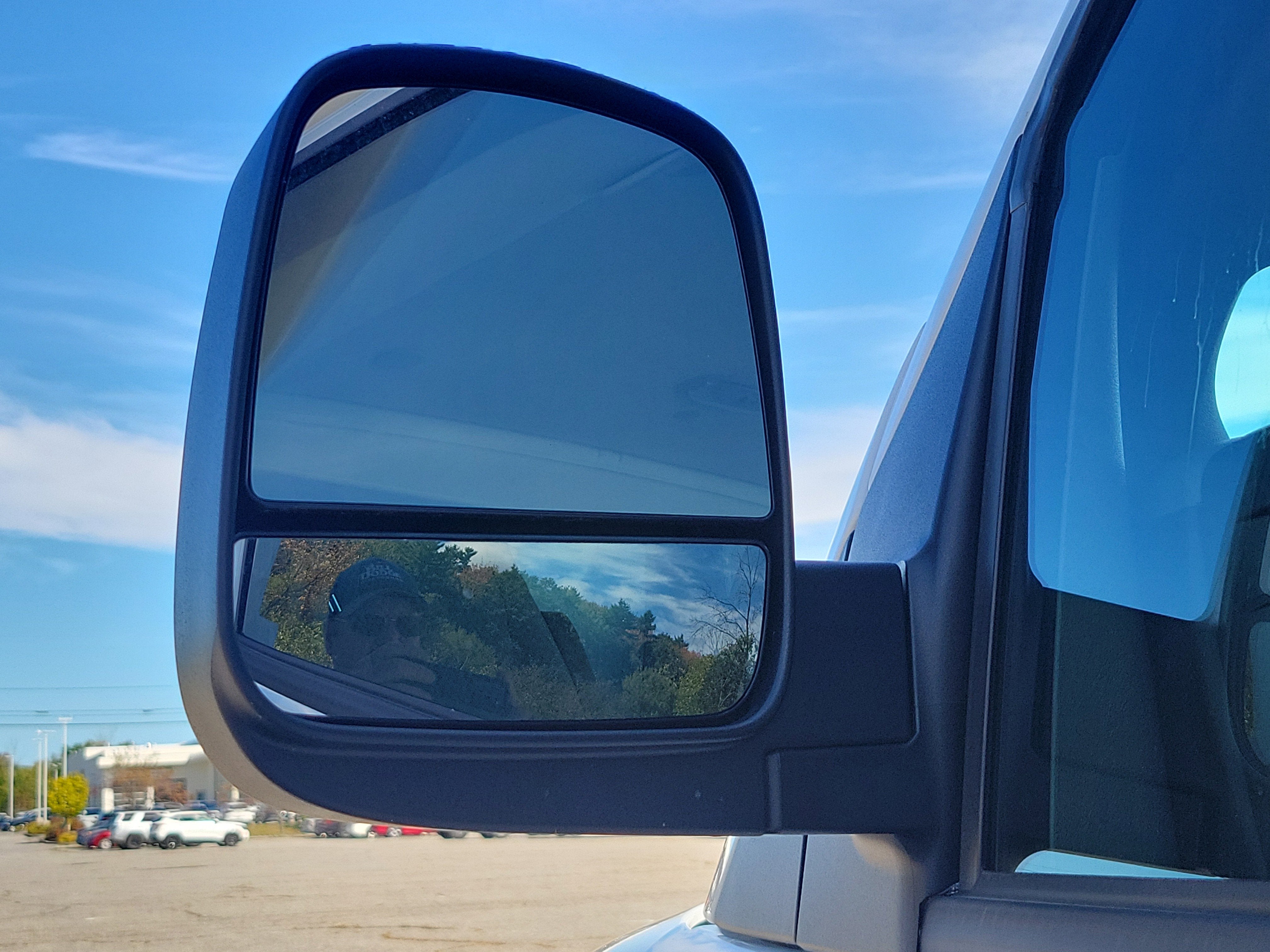 2025 GMC Savana Cutaway 3500 1WT