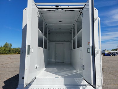 2025 GMC Savana Cutaway 3500 1WT