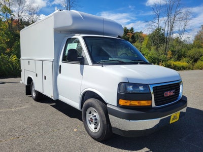 2025 GMC Savana Cutaway 3500 1WT