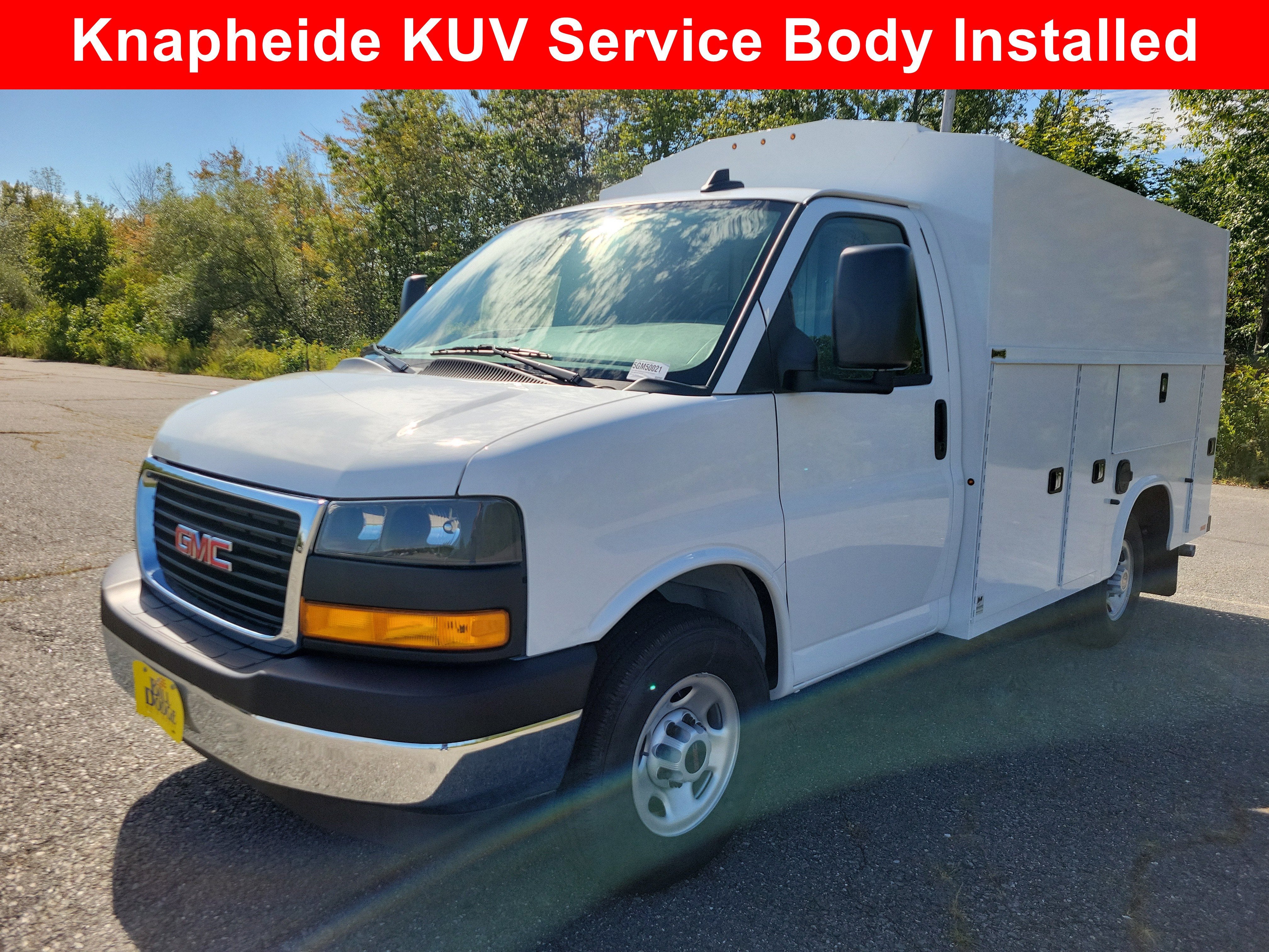 2025 GMC Savana Cutaway 3500 1WT