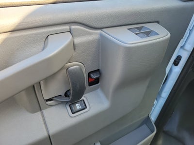 2025 GMC Savana Cutaway 3500 1WT