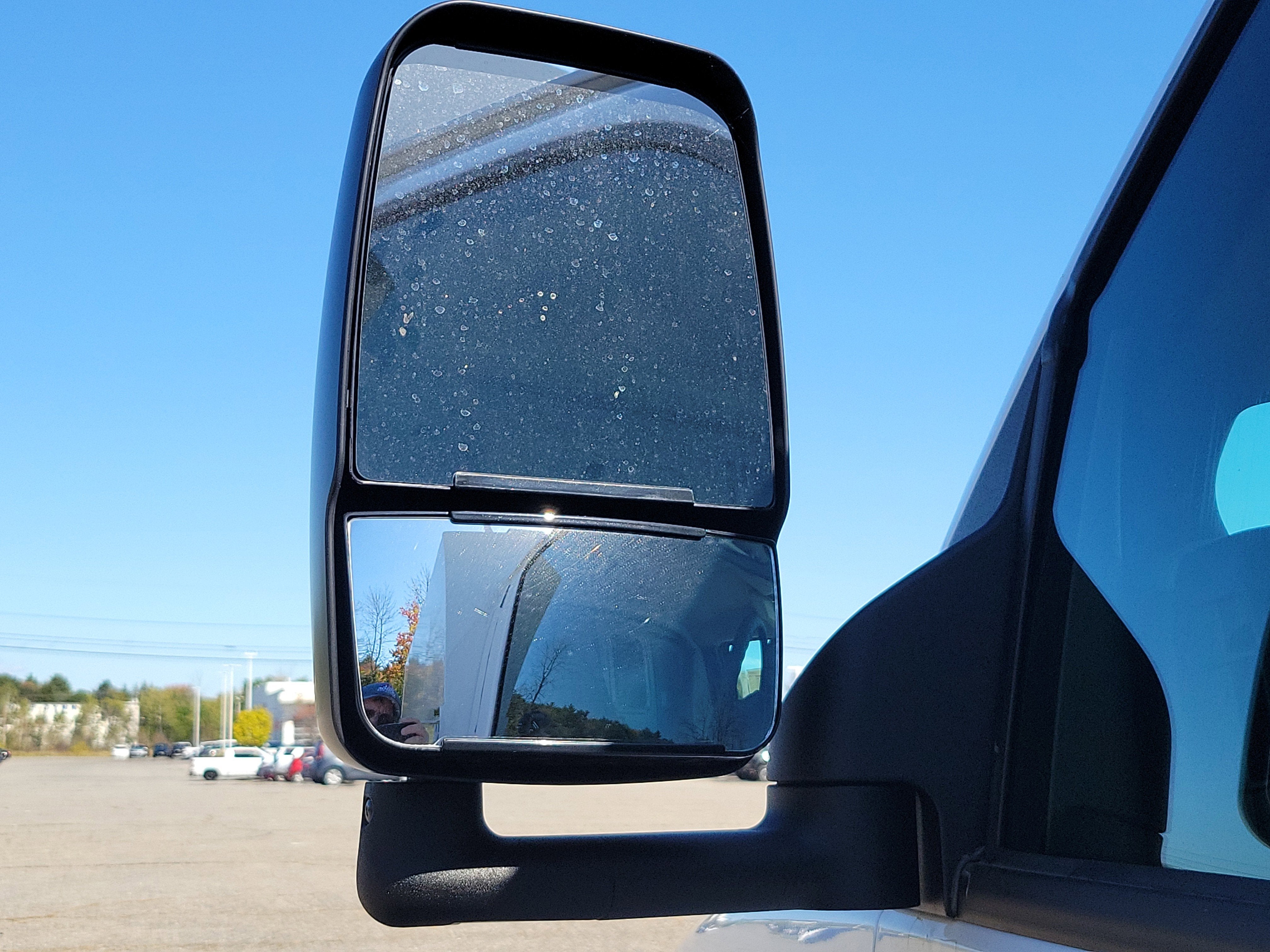 2025 GMC Savana Cutaway 3500 1WT