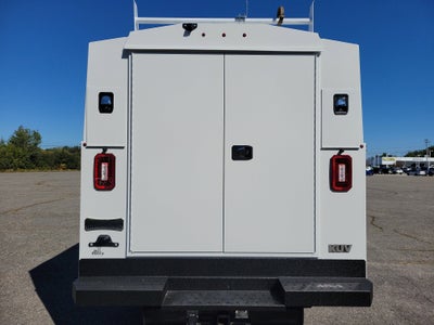 2025 GMC Savana Cutaway 3500 1WT