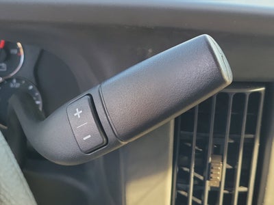 2025 GMC Savana Cutaway 3500 1WT