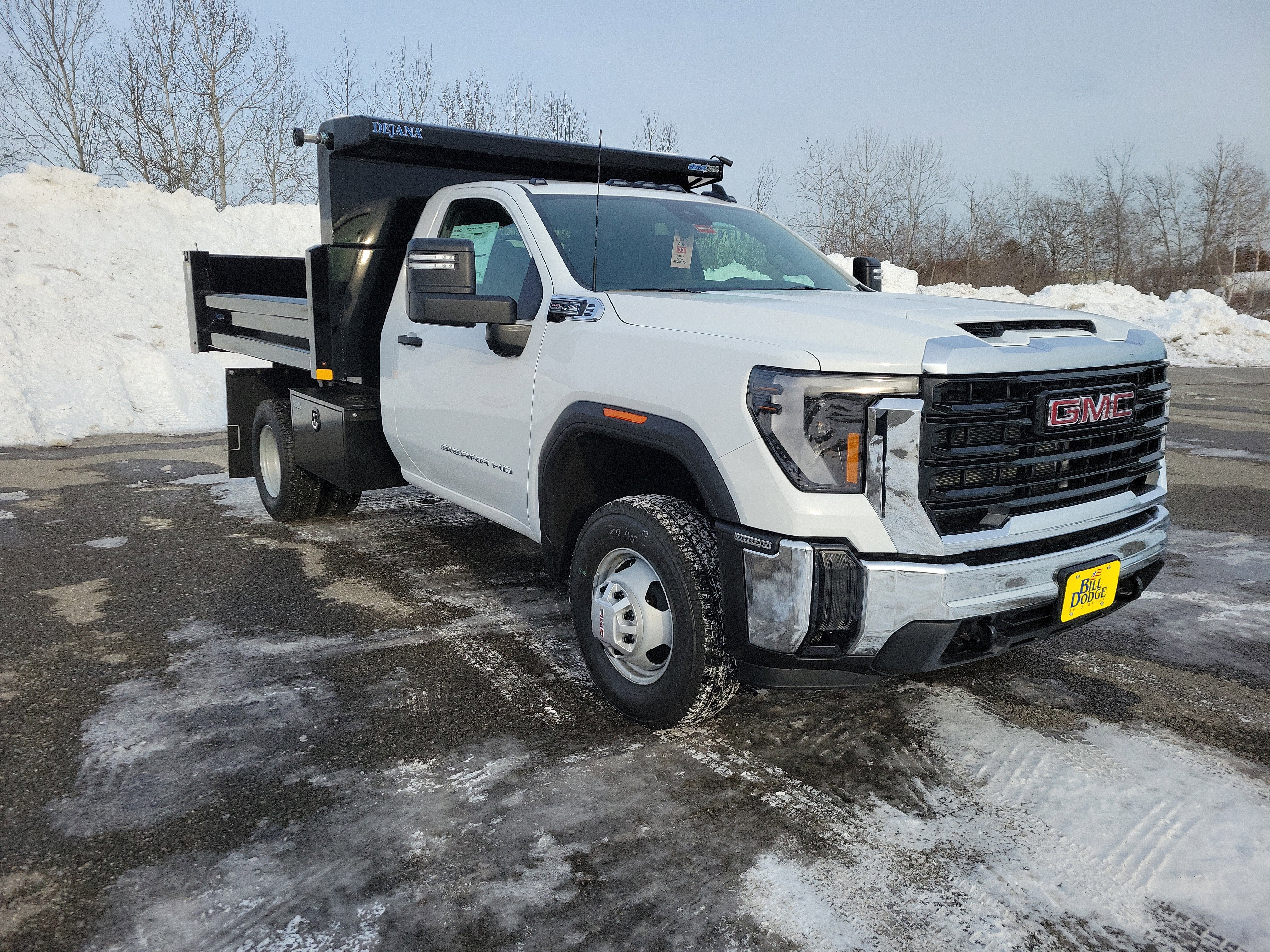 2026 GMC Sierra 3500 HD Chassis Cab Pro