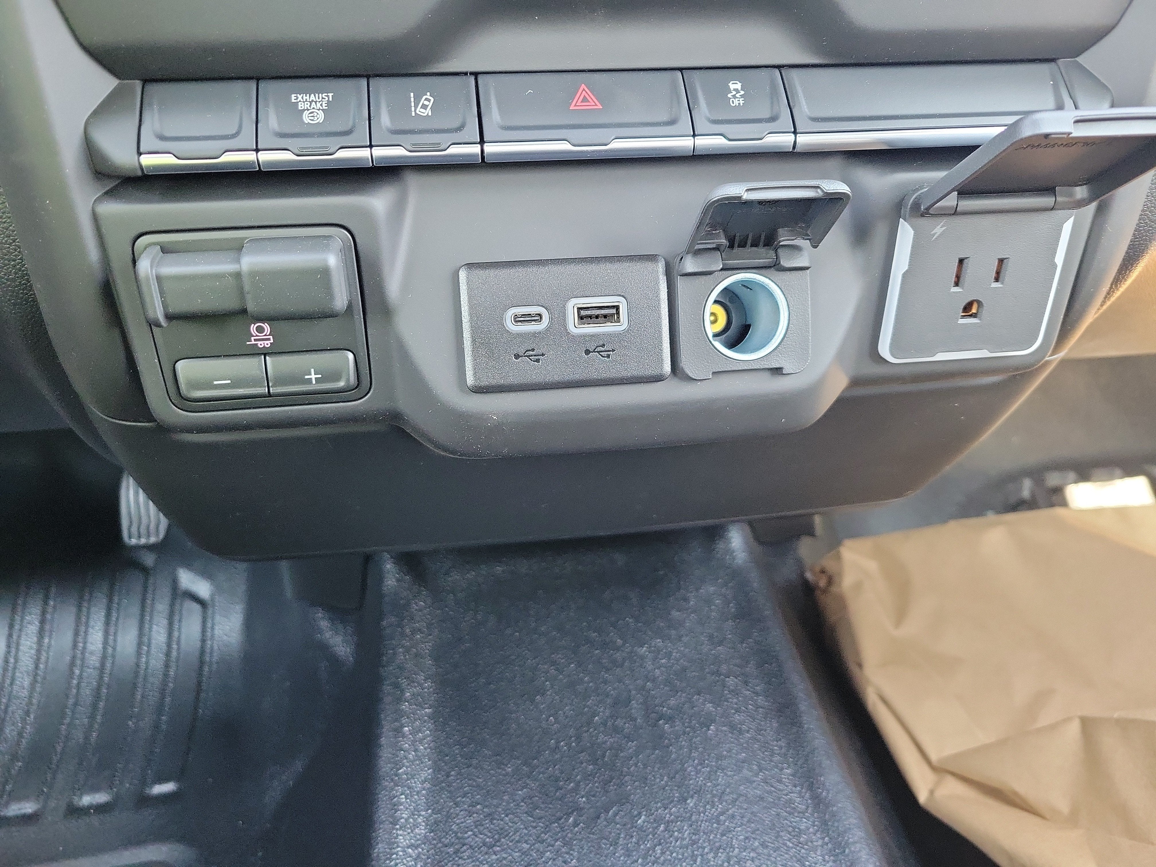 2026 GMC Sierra 3500 HD Chassis Cab Pro