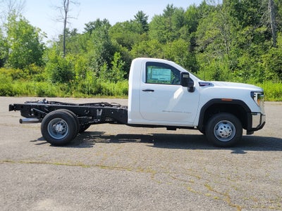 2026 GMC Sierra 3500 HD Chassis Cab Pro