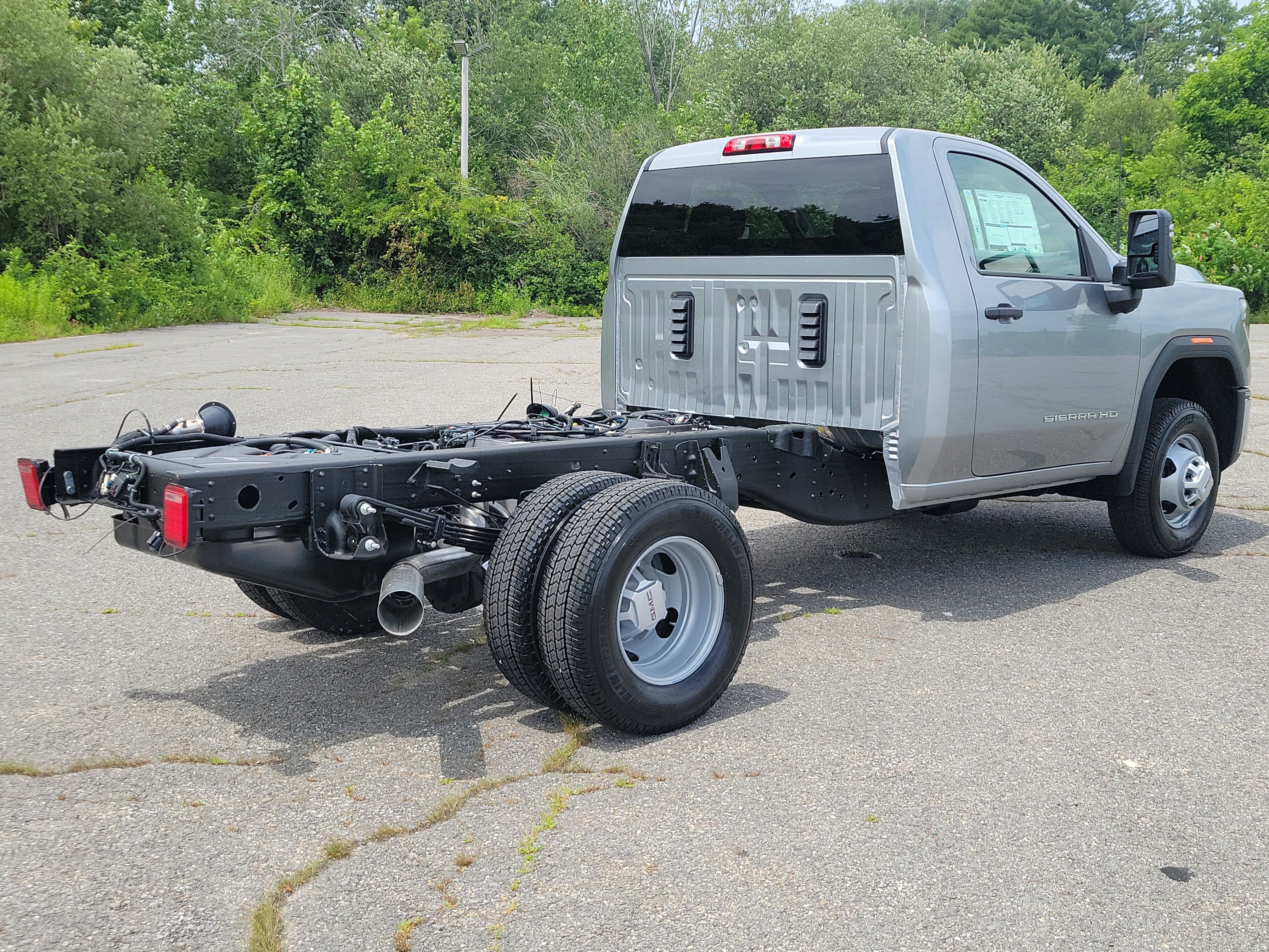 2026 GMC Sierra 3500 HD Chassis Cab Pro