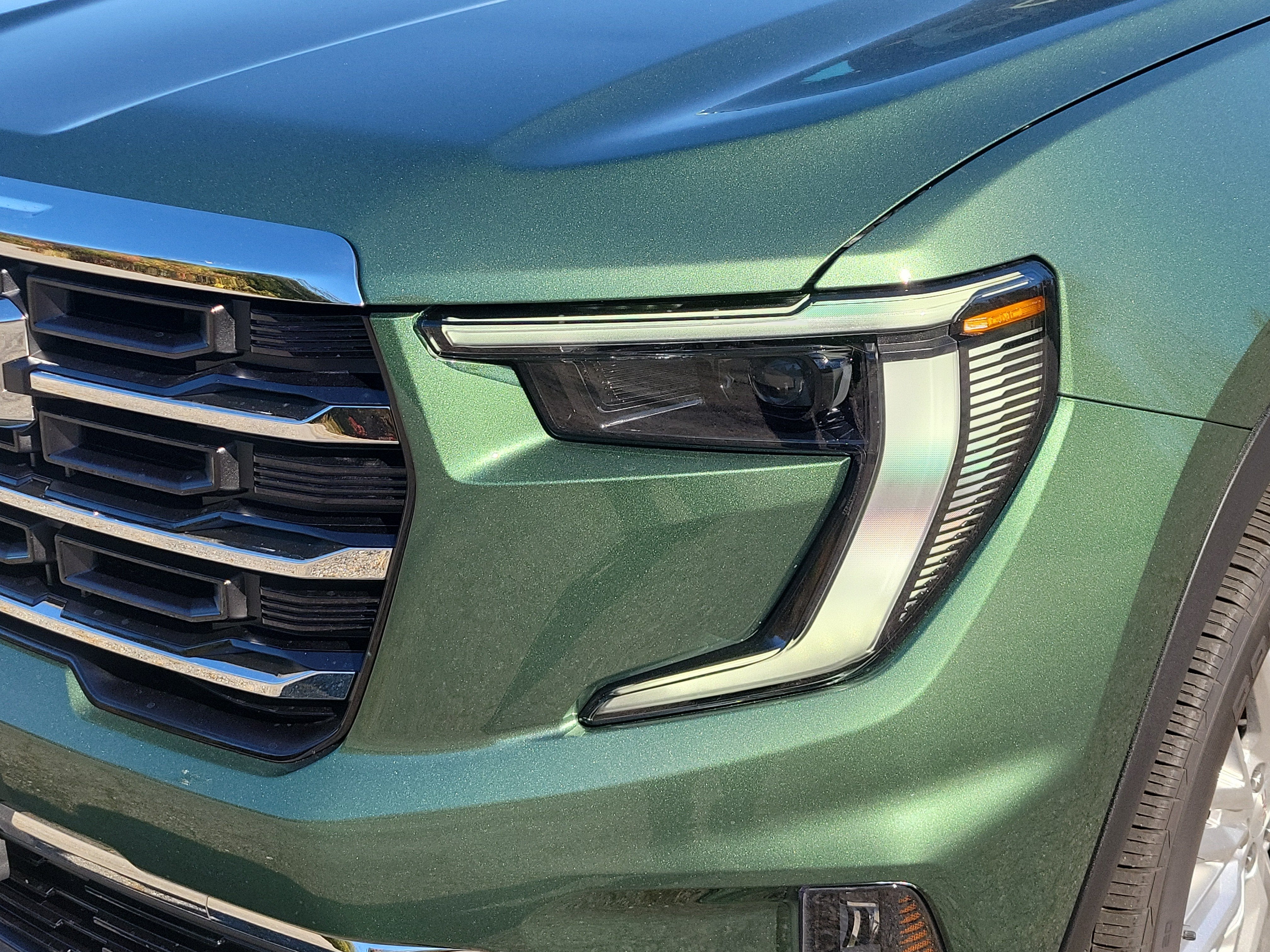 2027 GMC Acadia Elevation