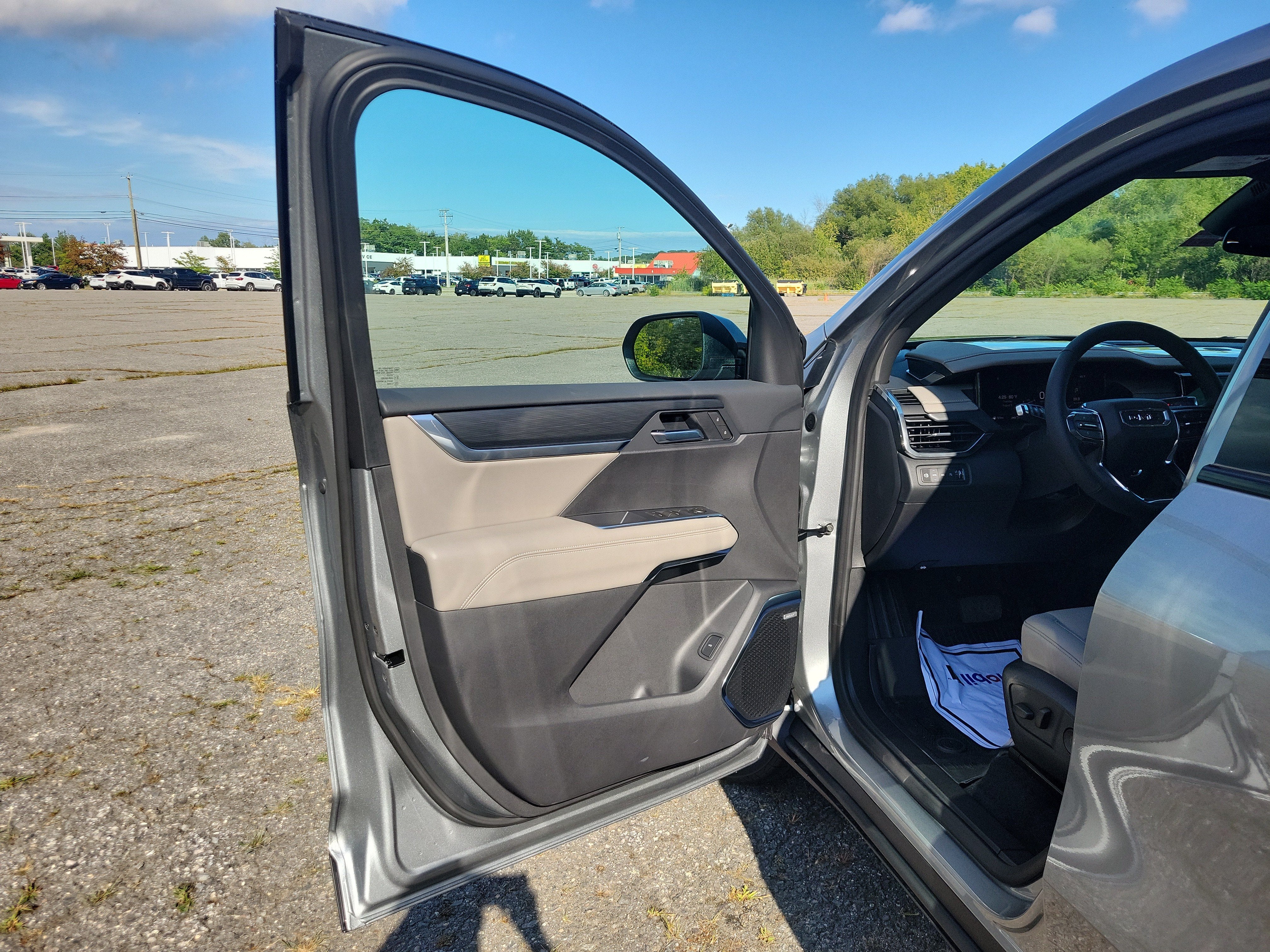2027 GMC Acadia Elevation - Photo 17