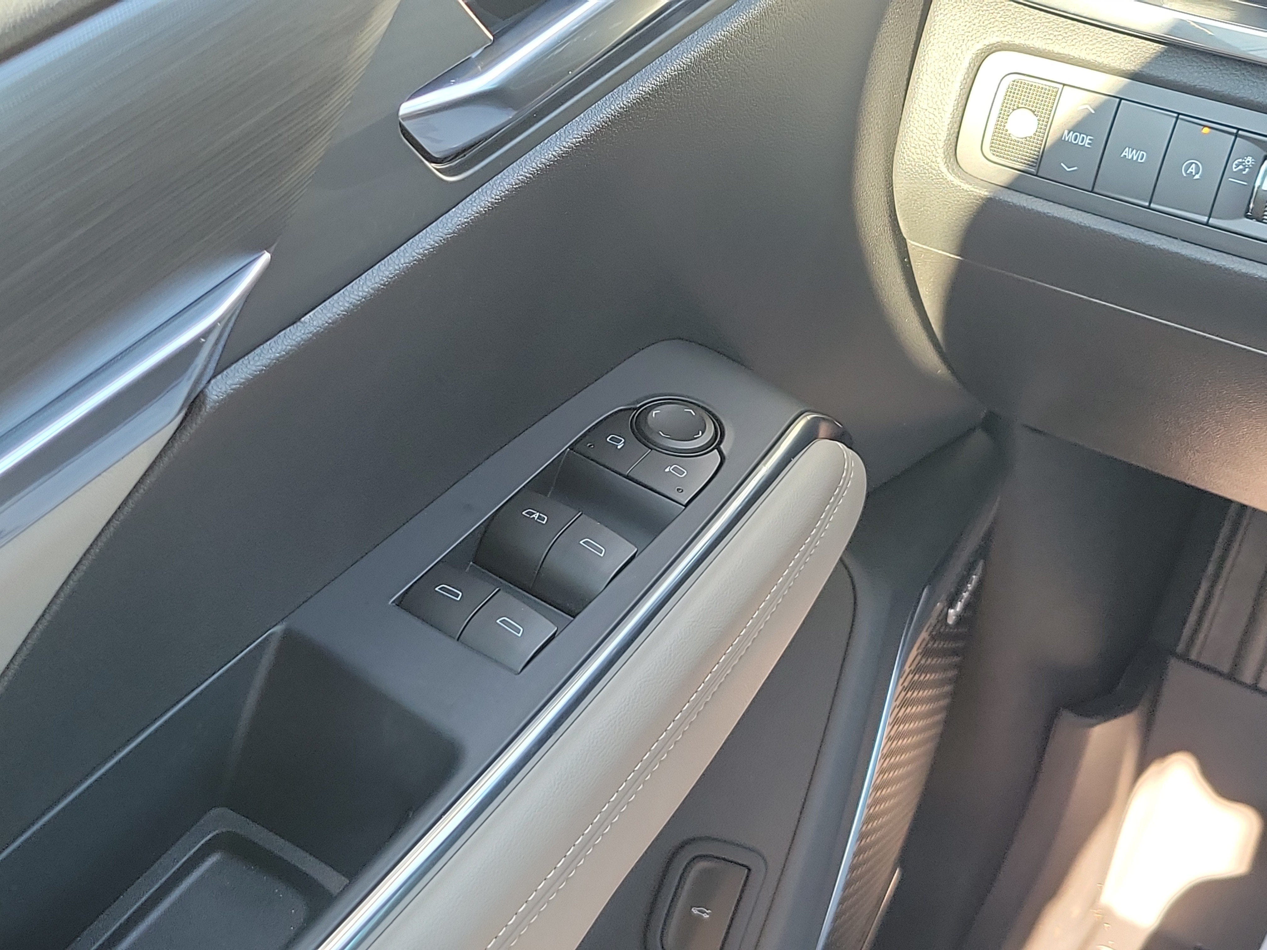 2027 GMC Acadia Elevation - Photo 18