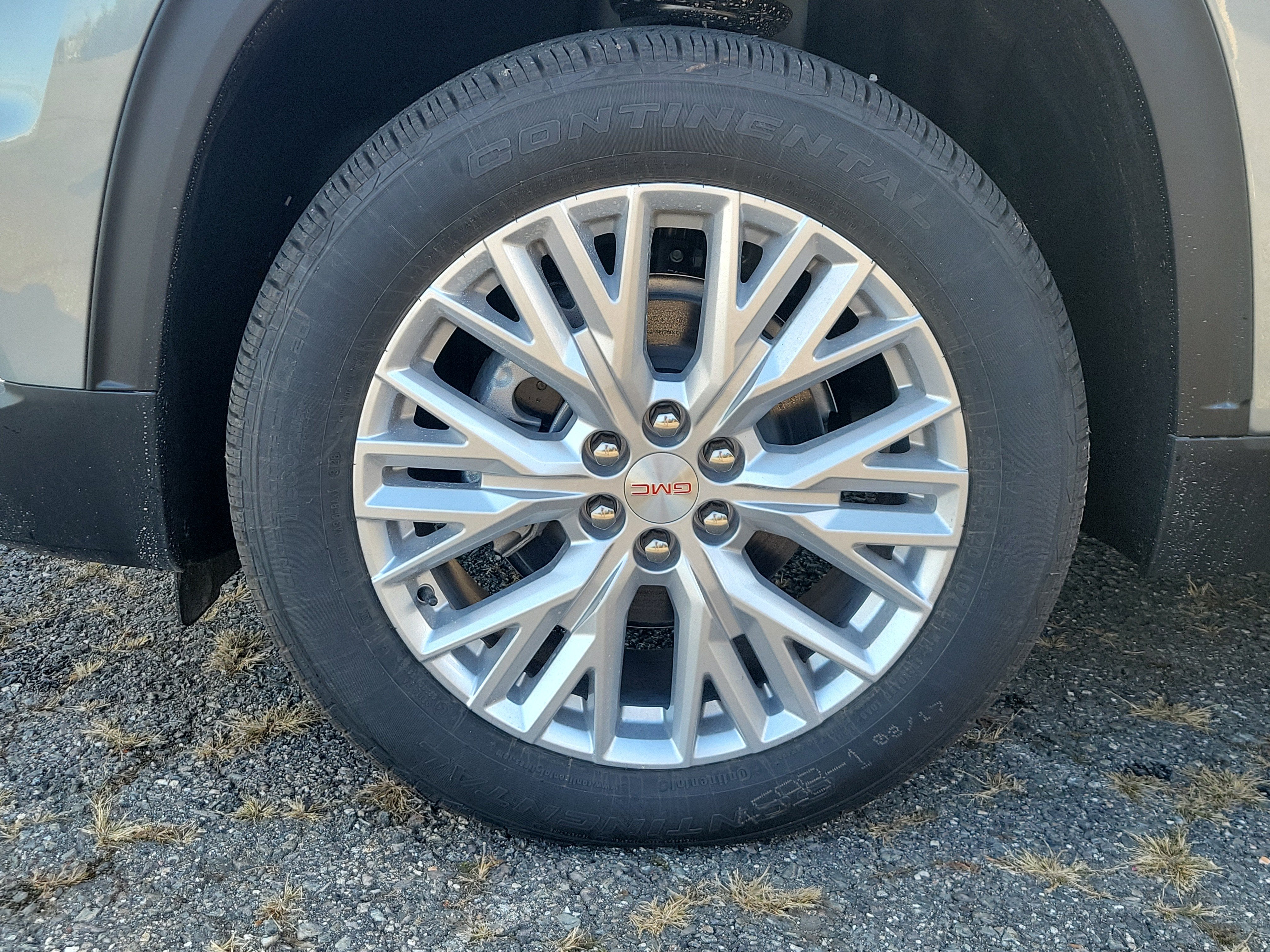 2027 GMC Acadia Elevation