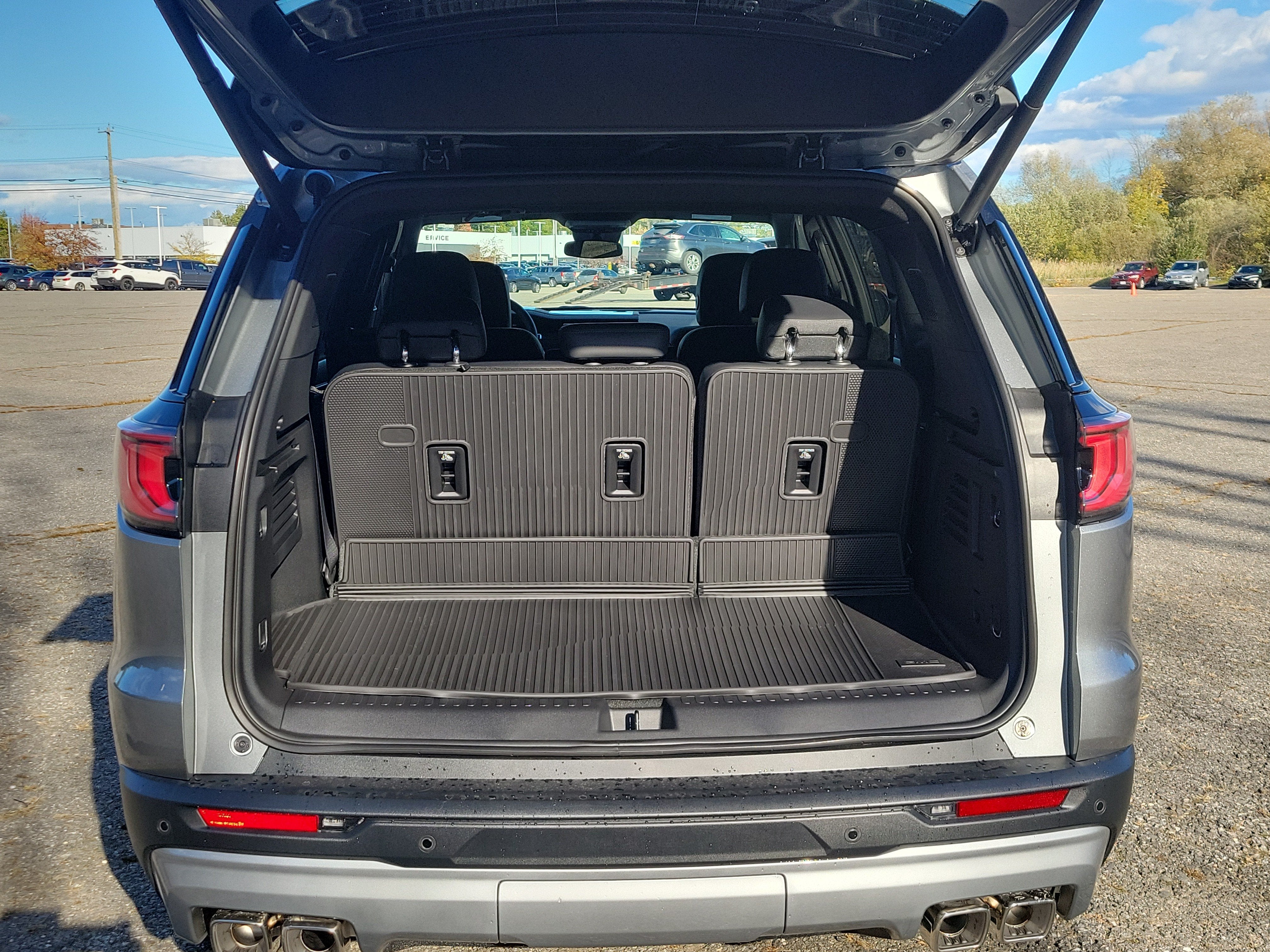 2027 GMC Acadia Elevation