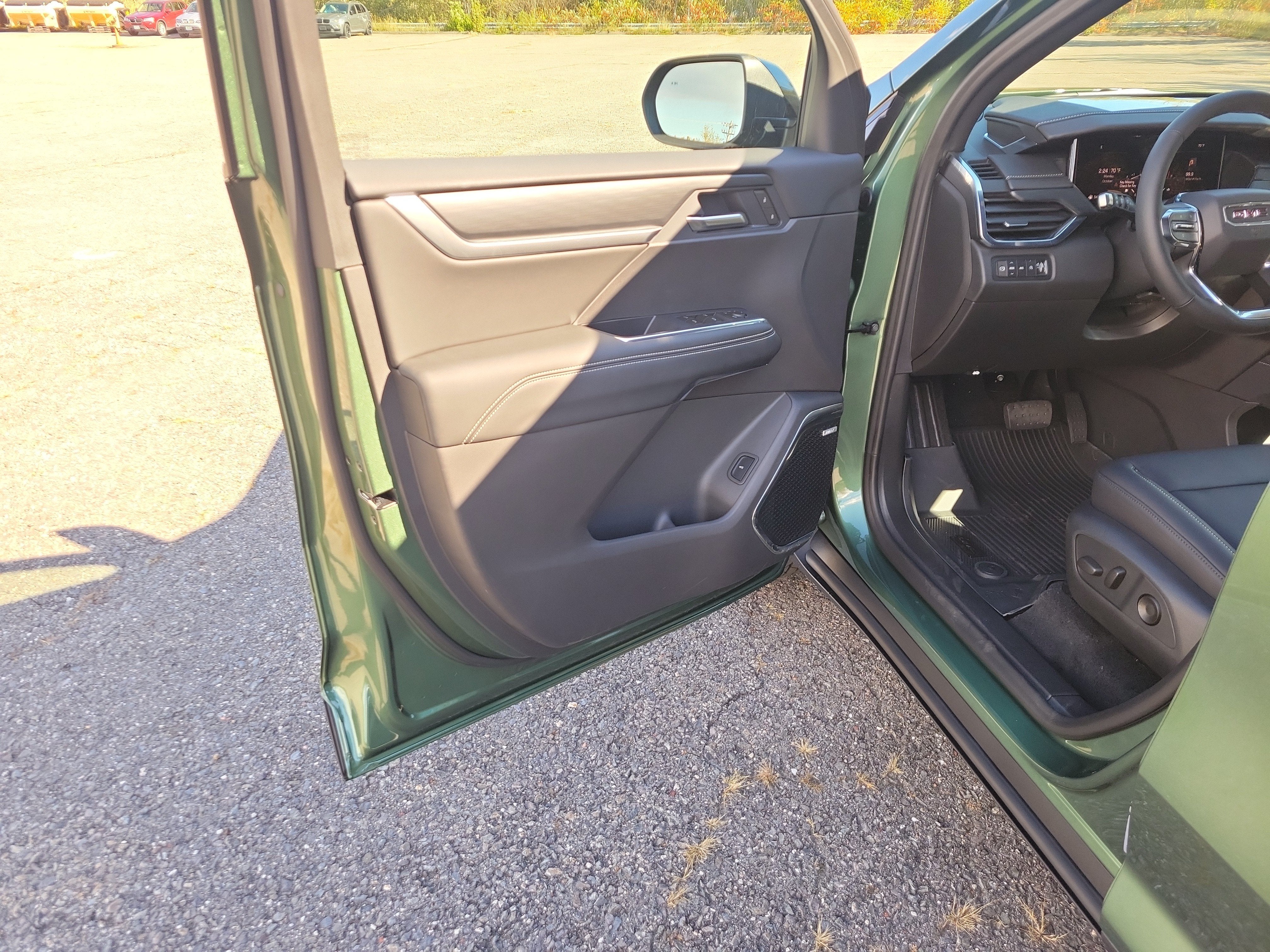 2027 GMC Acadia Elevation