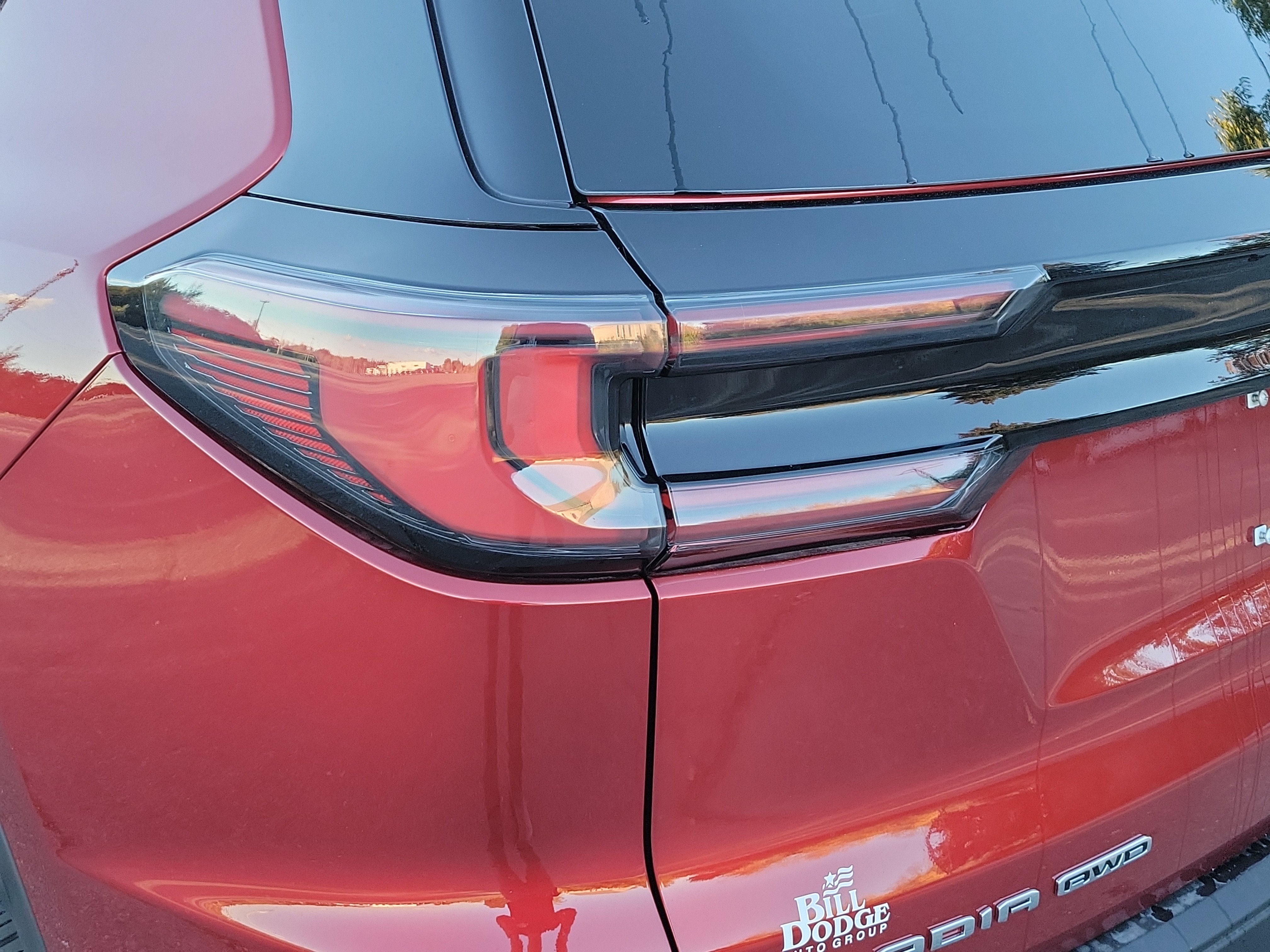 2027 GMC Acadia Elevation