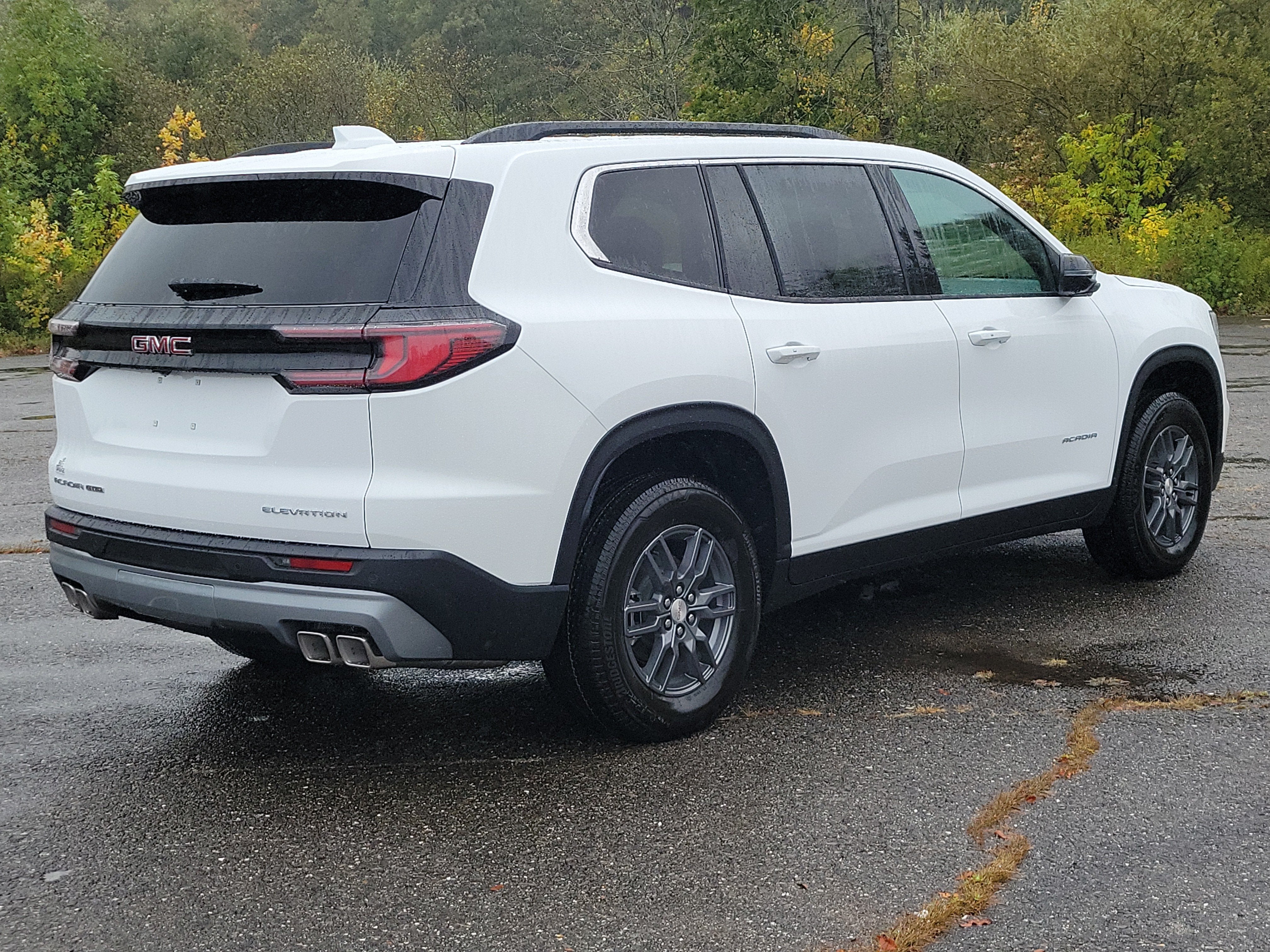 2027 GMC Acadia Elevation