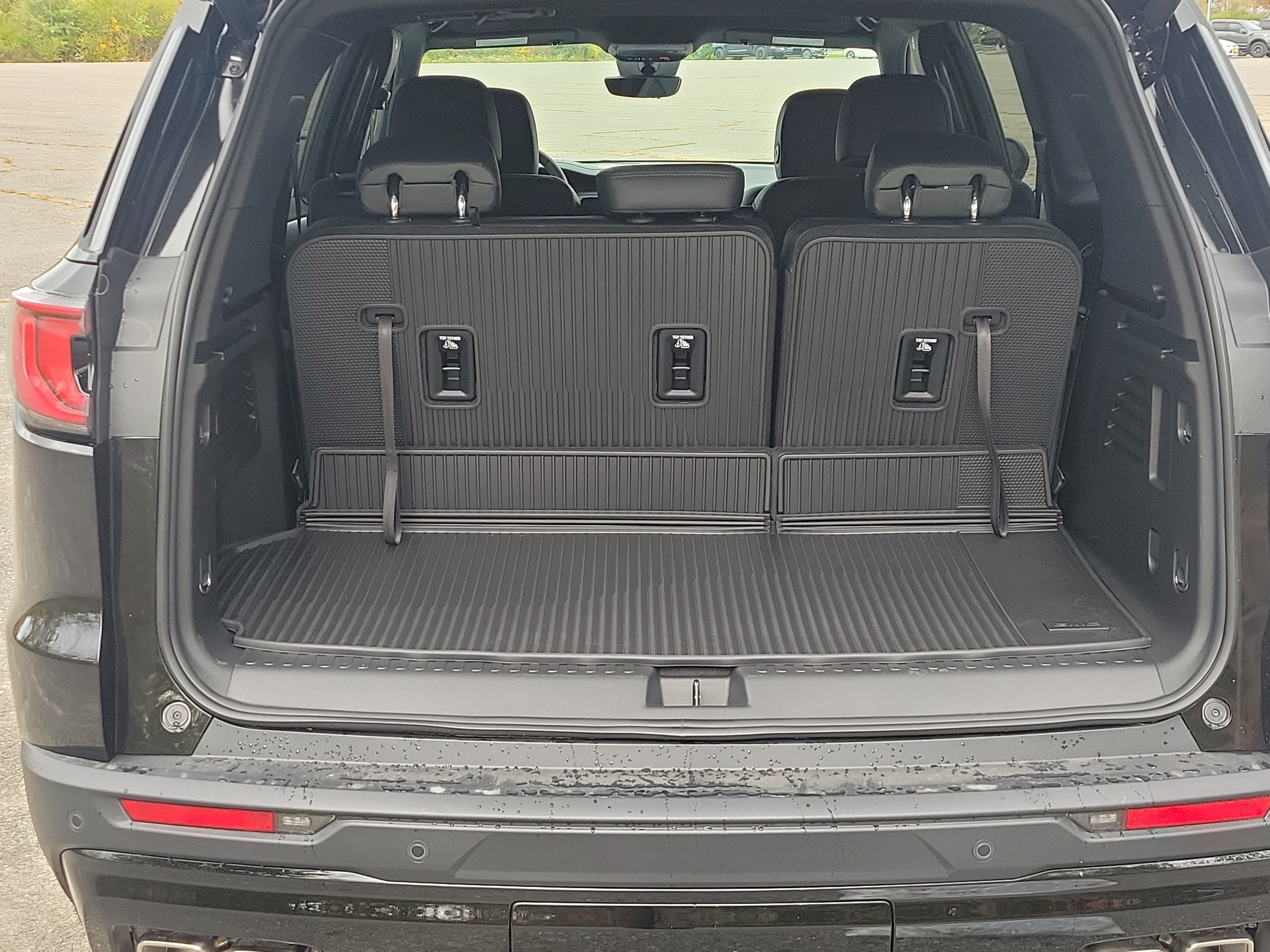 2027 GMC Acadia AT4