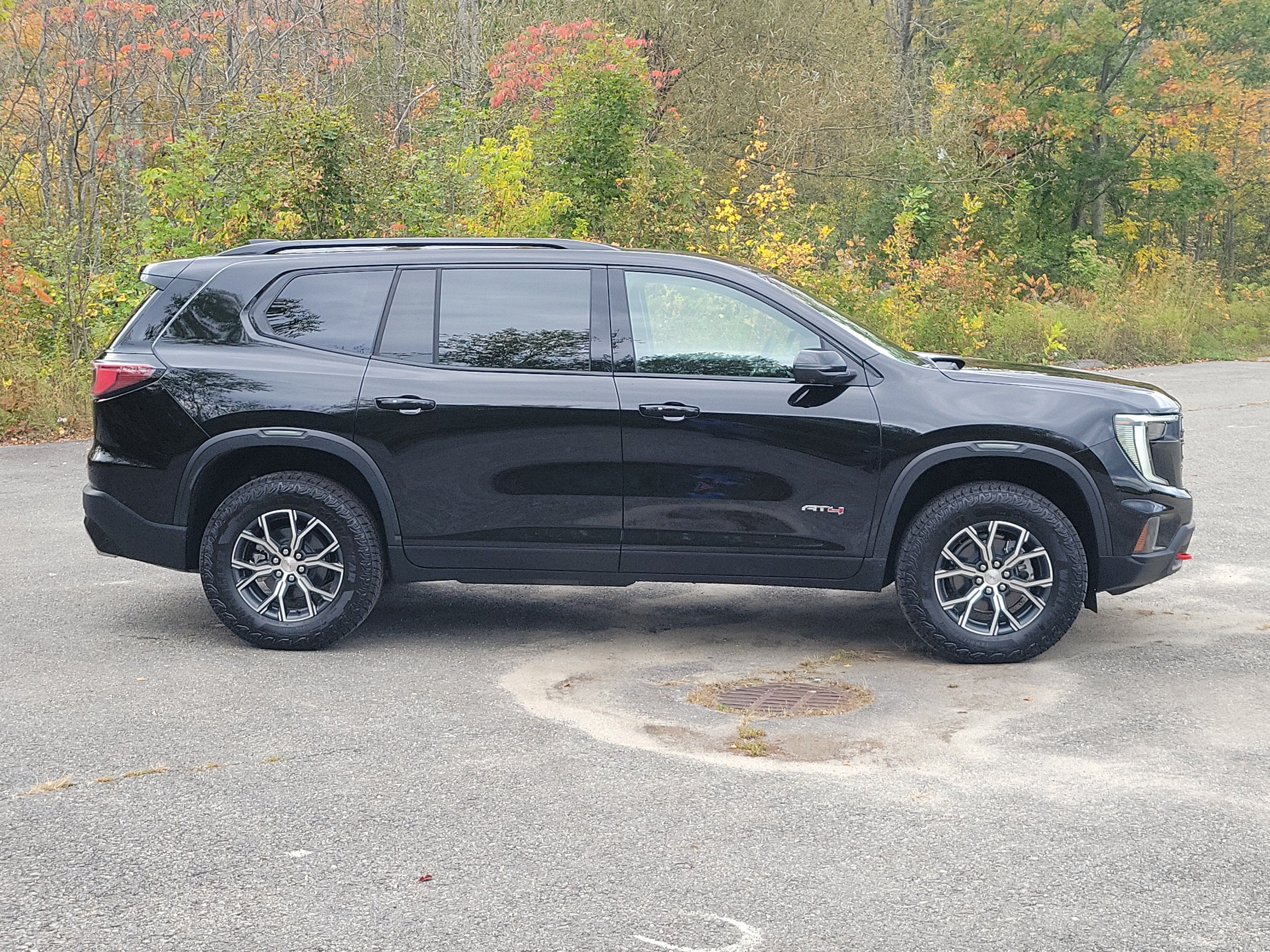 2027 GMC Acadia AT4
