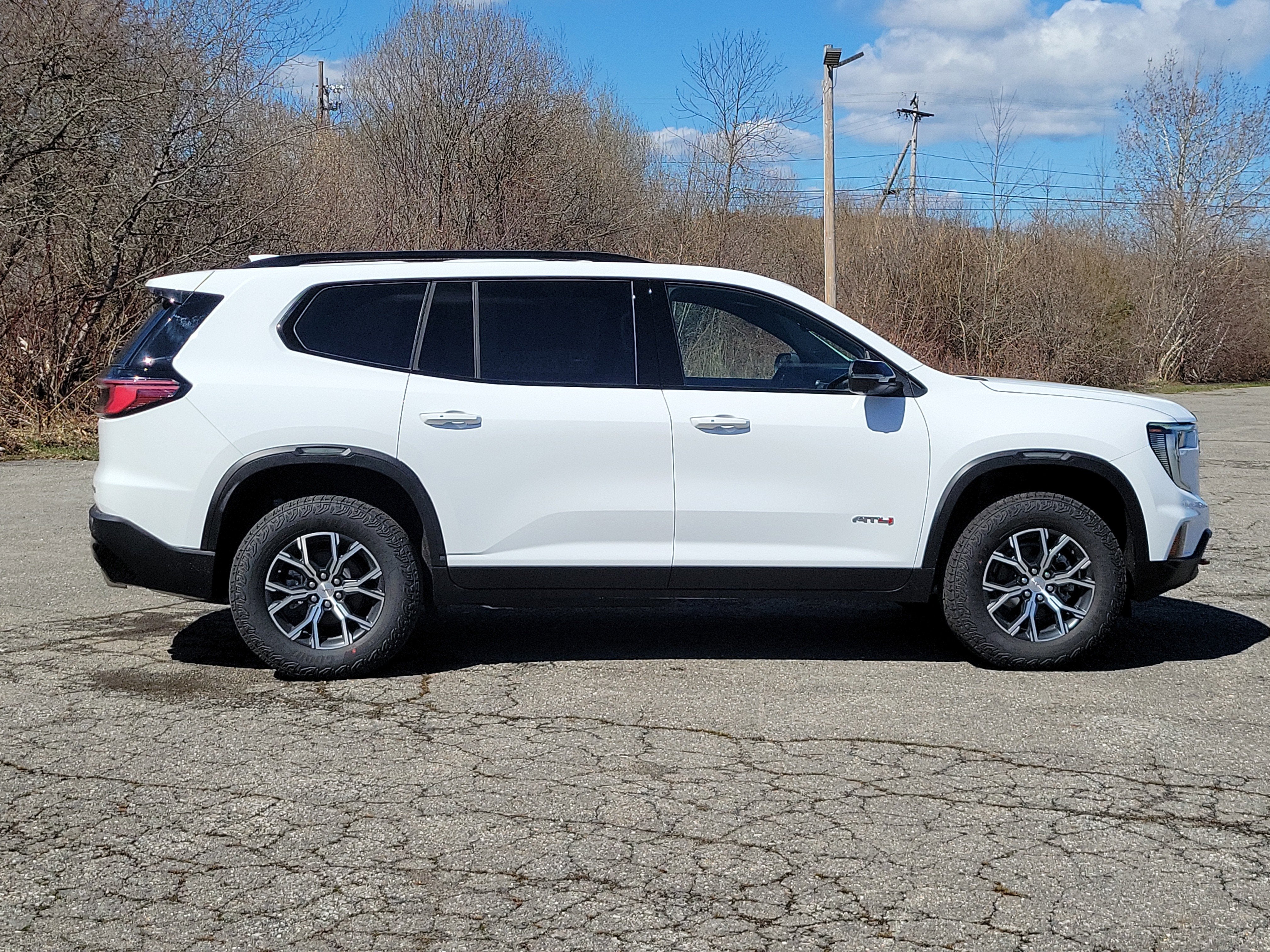 2026 GMC Acadia AT4