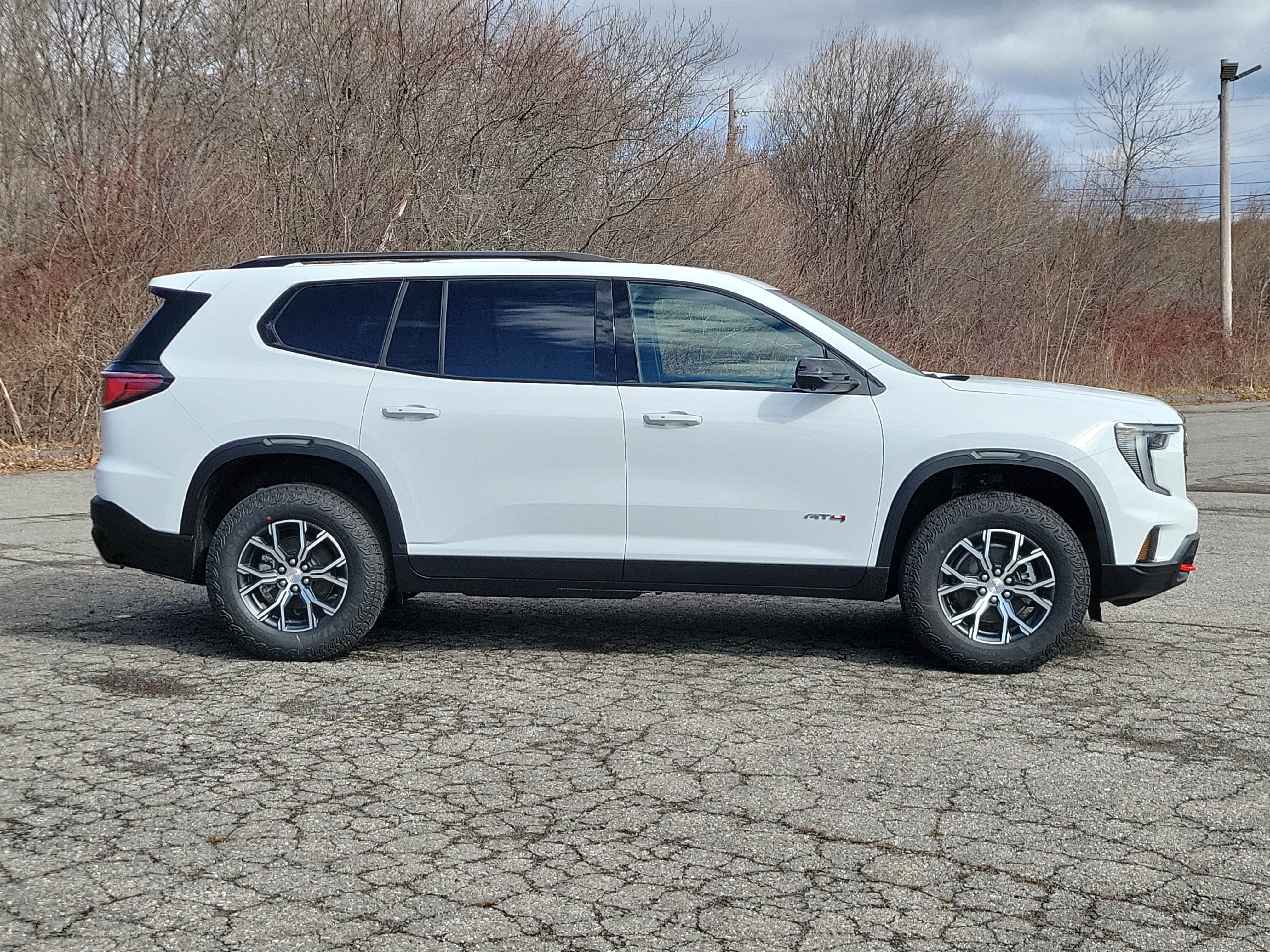 2026 GMC Acadia AT4