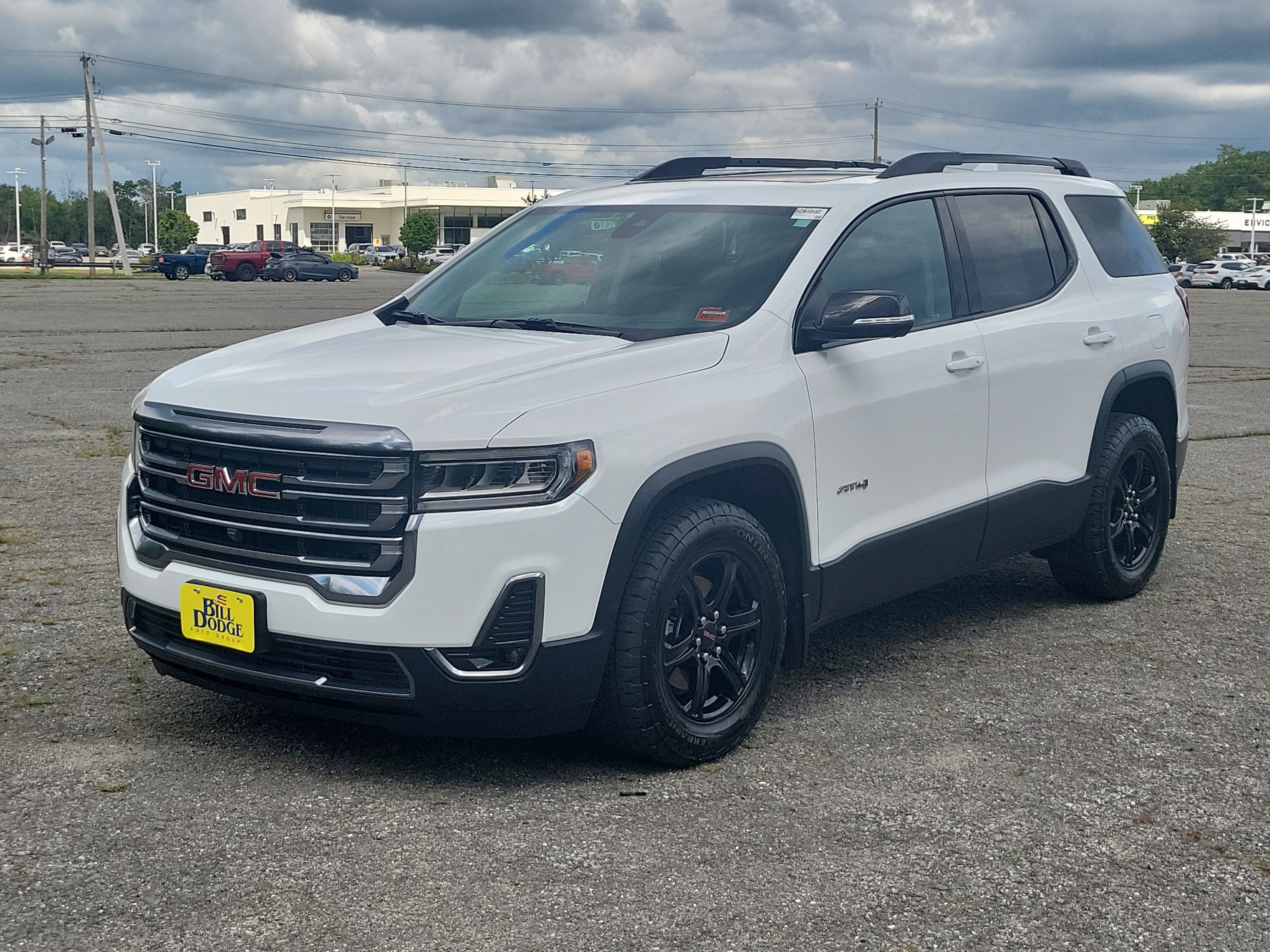 2023 GMC Acadia AT4