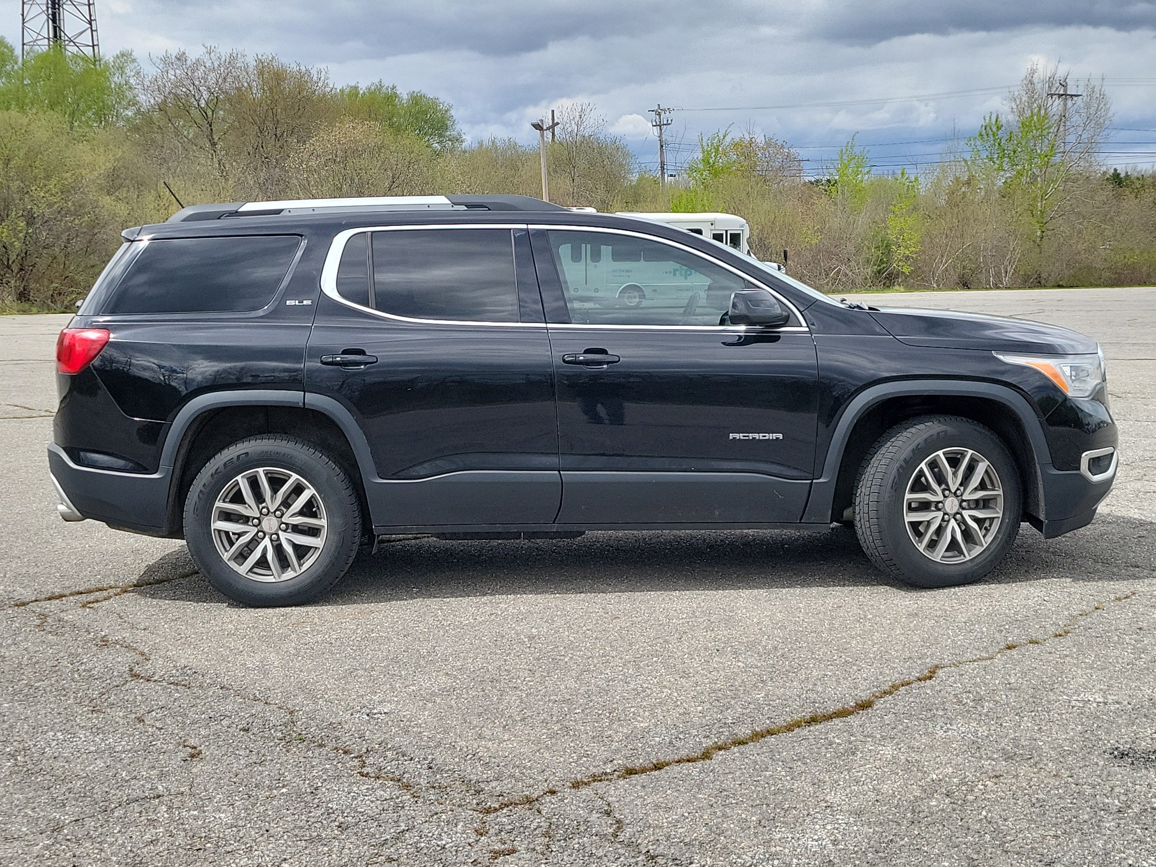 2017 GMC Acadia SLE