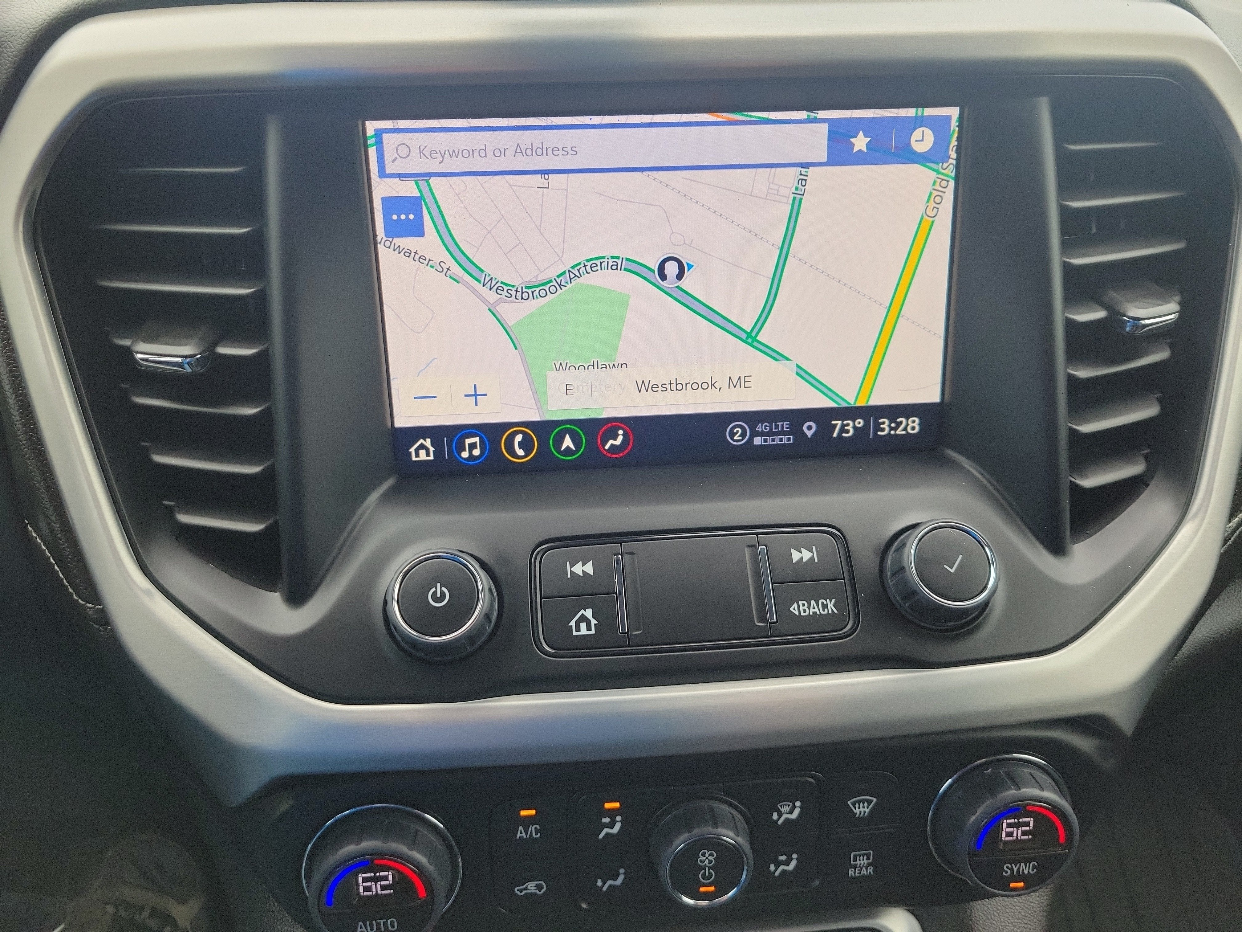 2023 GMC Acadia SLT