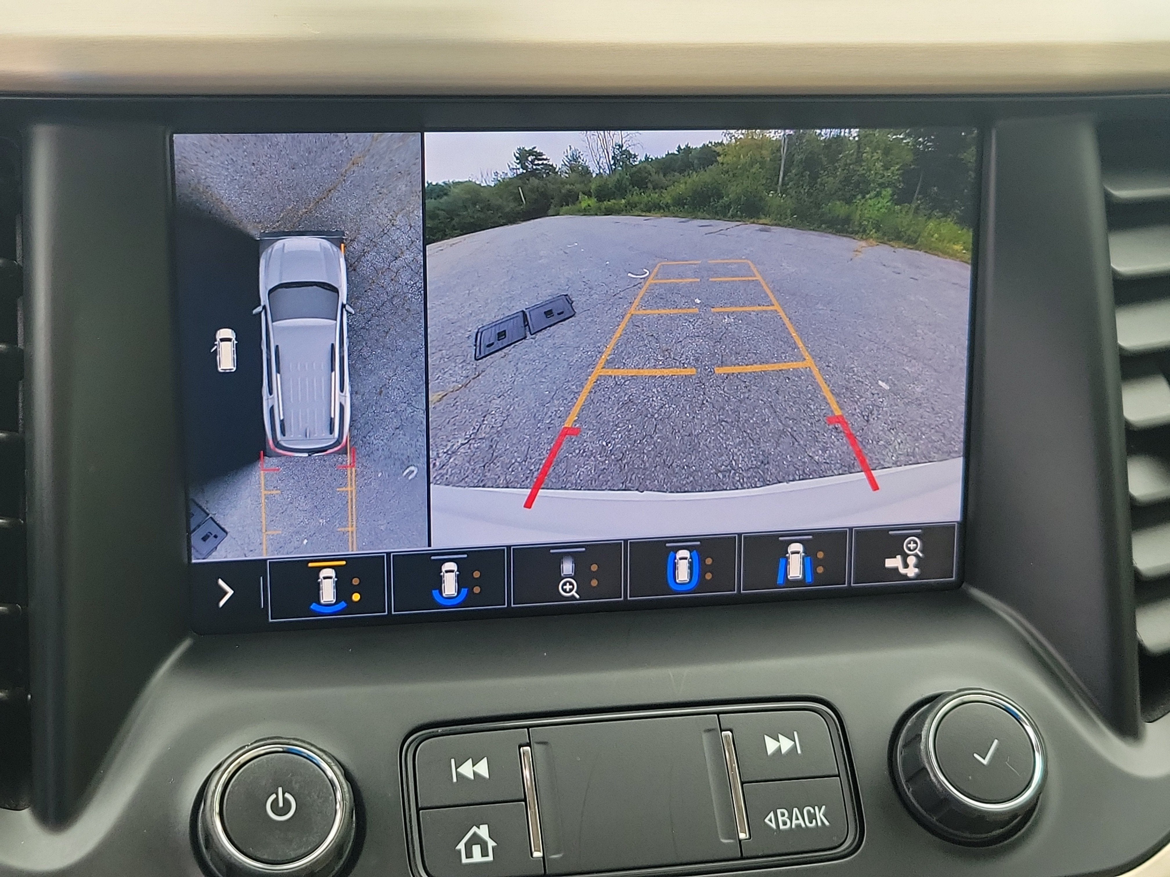 2020 GMC Acadia Denali