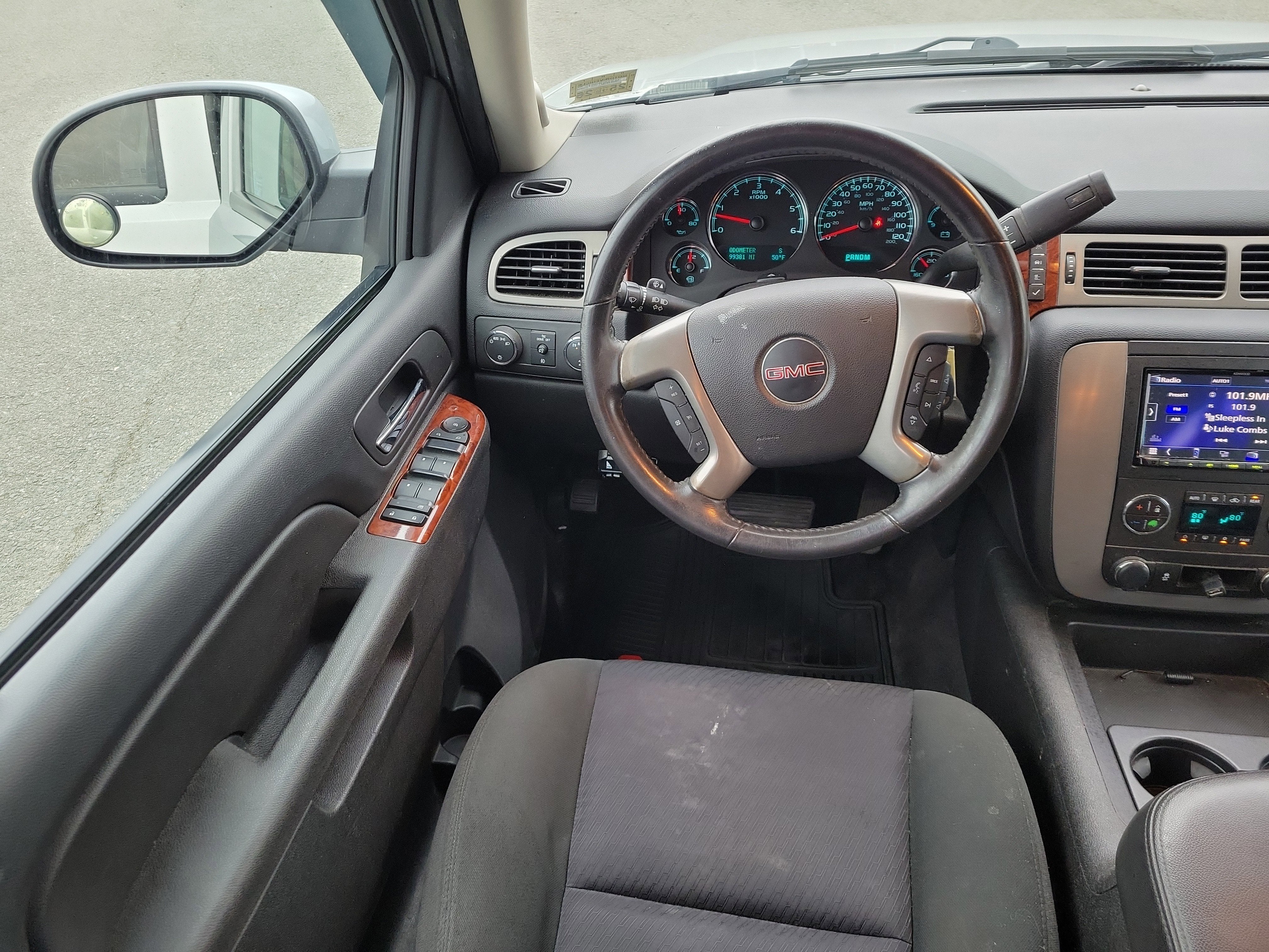 2013 GMC Yukon SLE