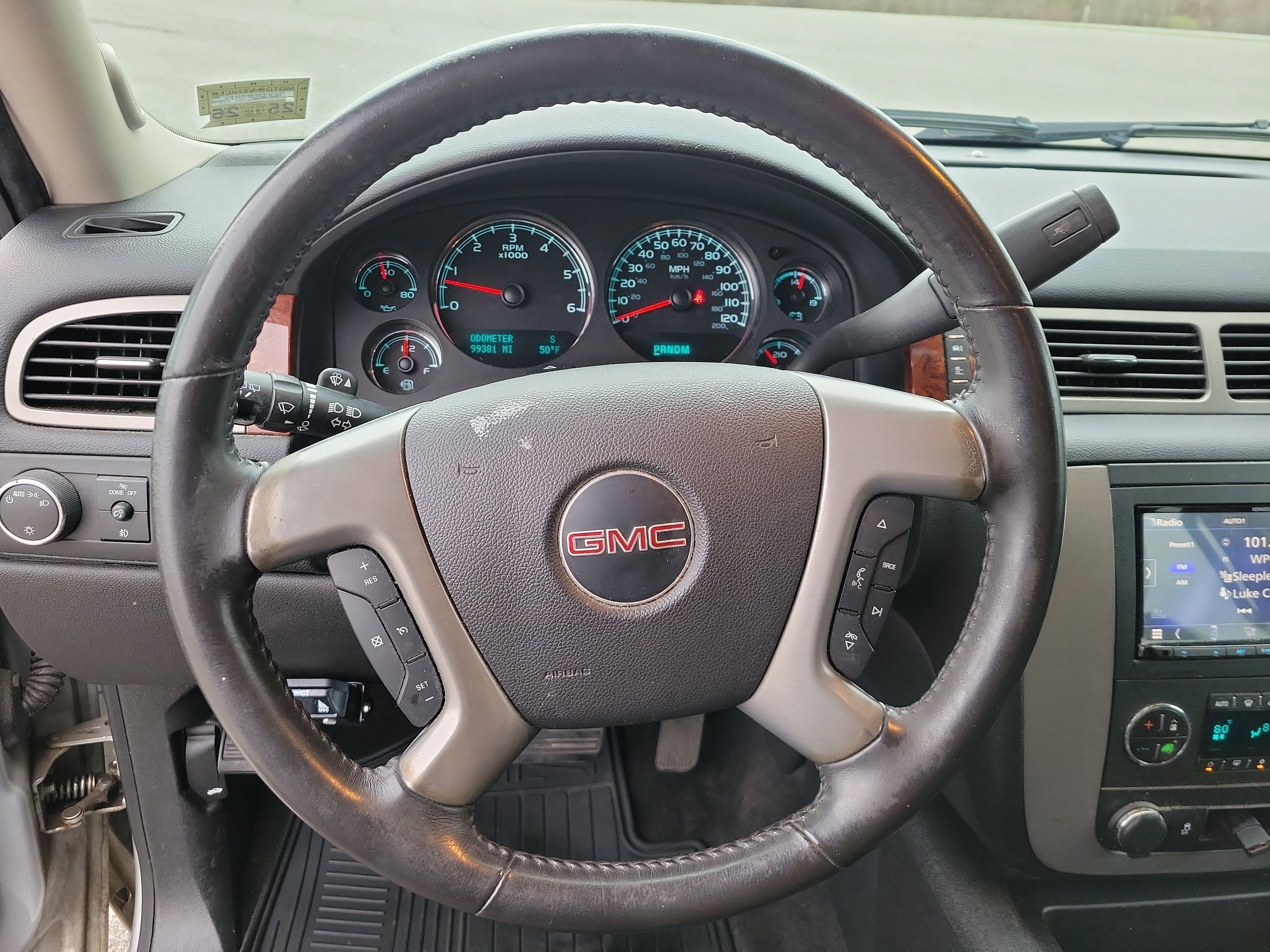 2013 GMC Yukon SLE