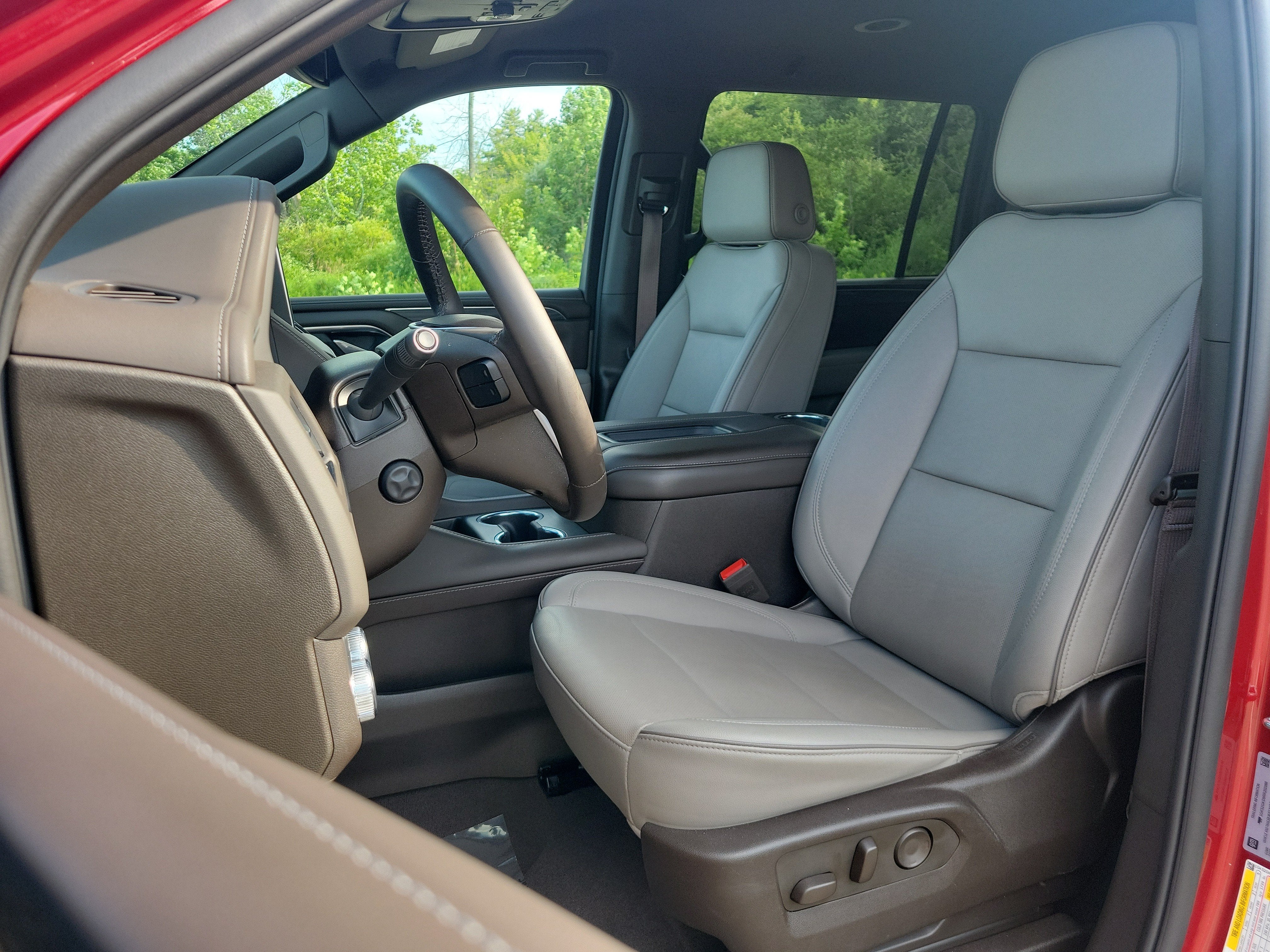 2024 GMC Yukon XL SLT