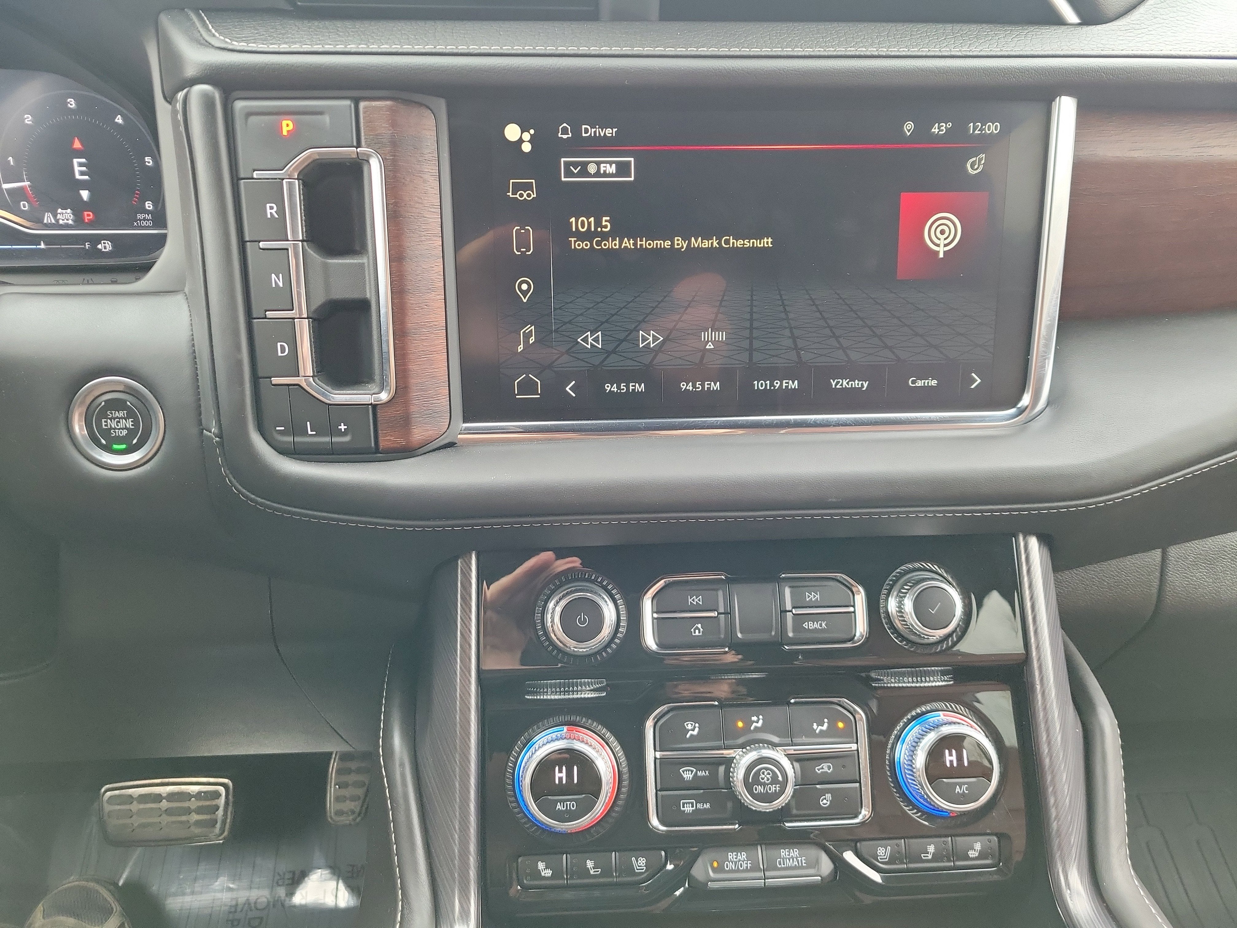 2023 GMC Yukon XL Denali Ultimate