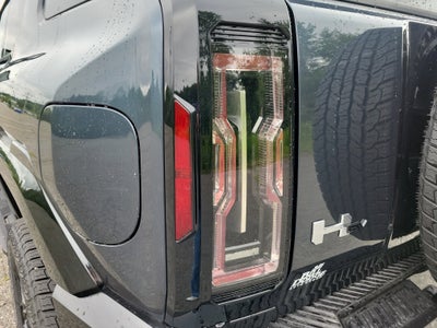 2025 GMC HUMMER EV SUV 2X