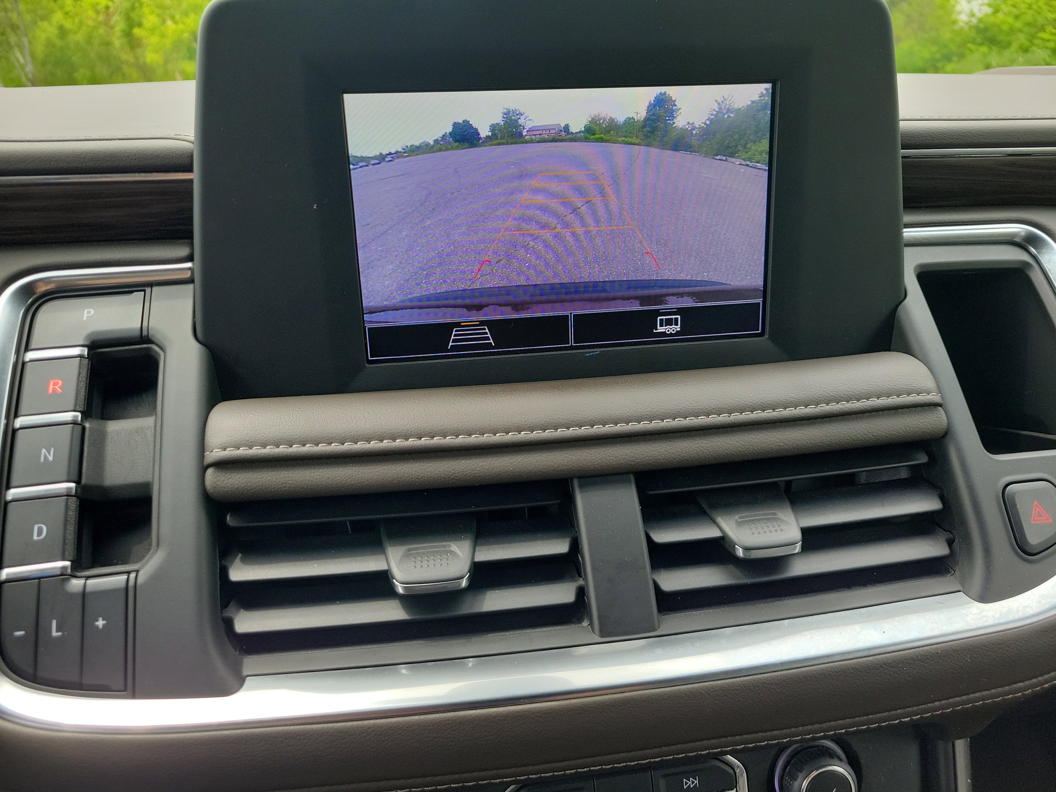 2022 Chevrolet Suburban LS