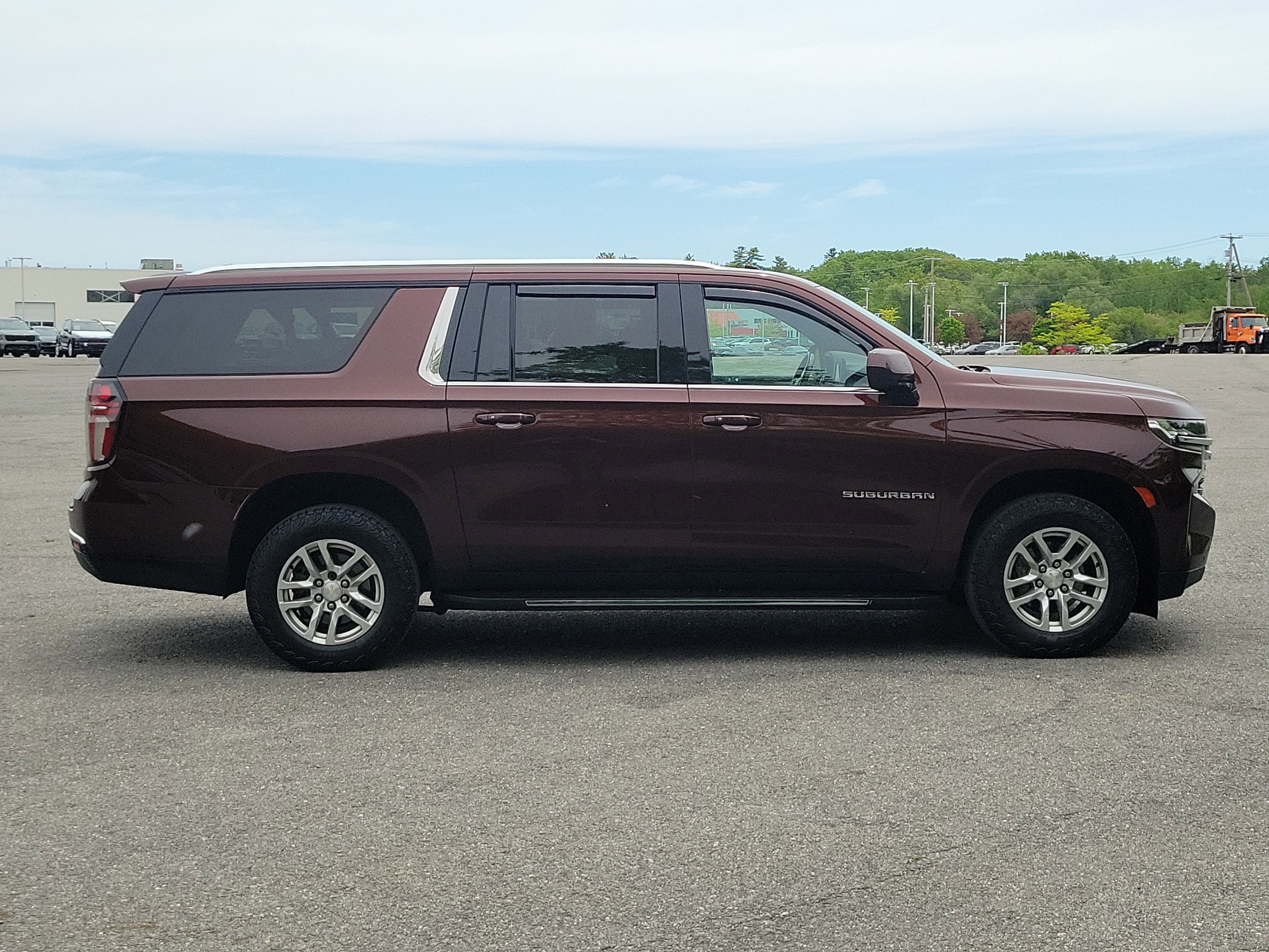 2022 Chevrolet Suburban LS
