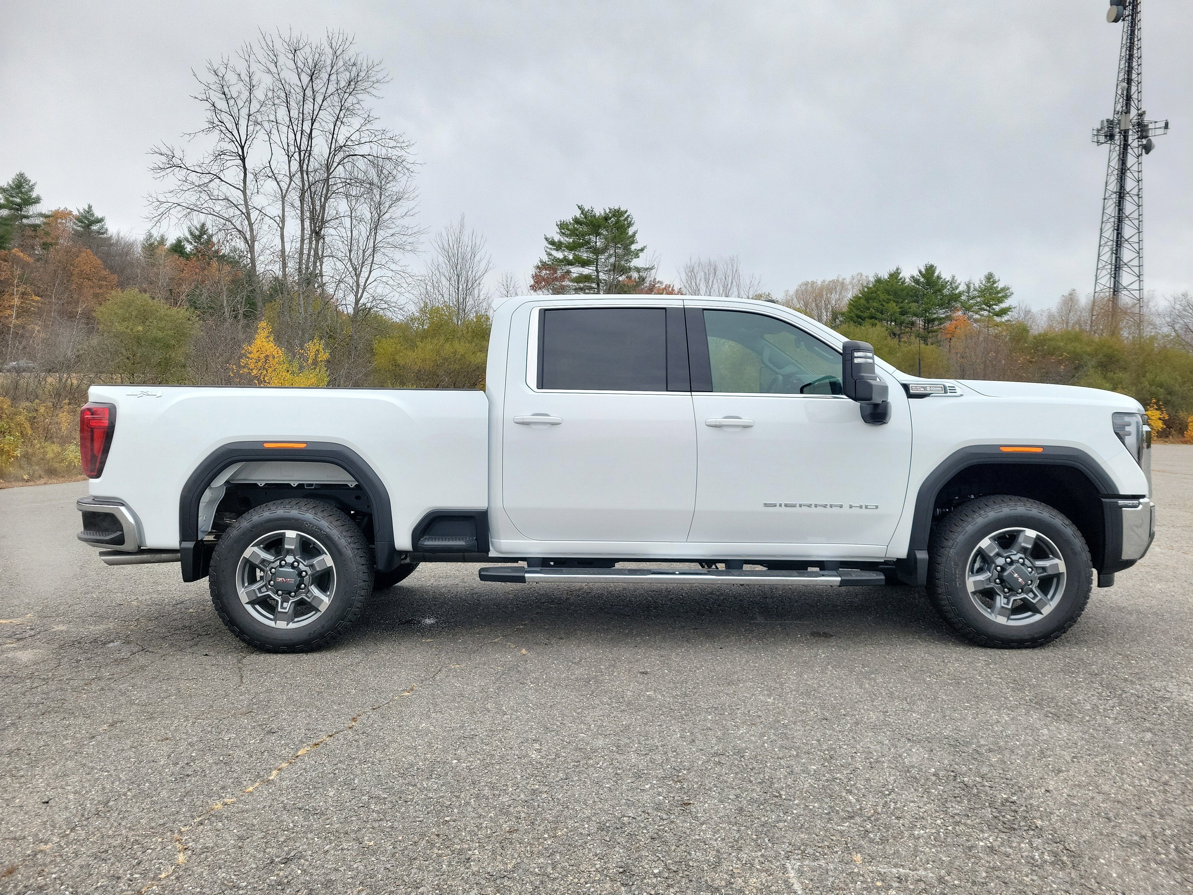 2026 GMC Sierra 2500 HD SLE