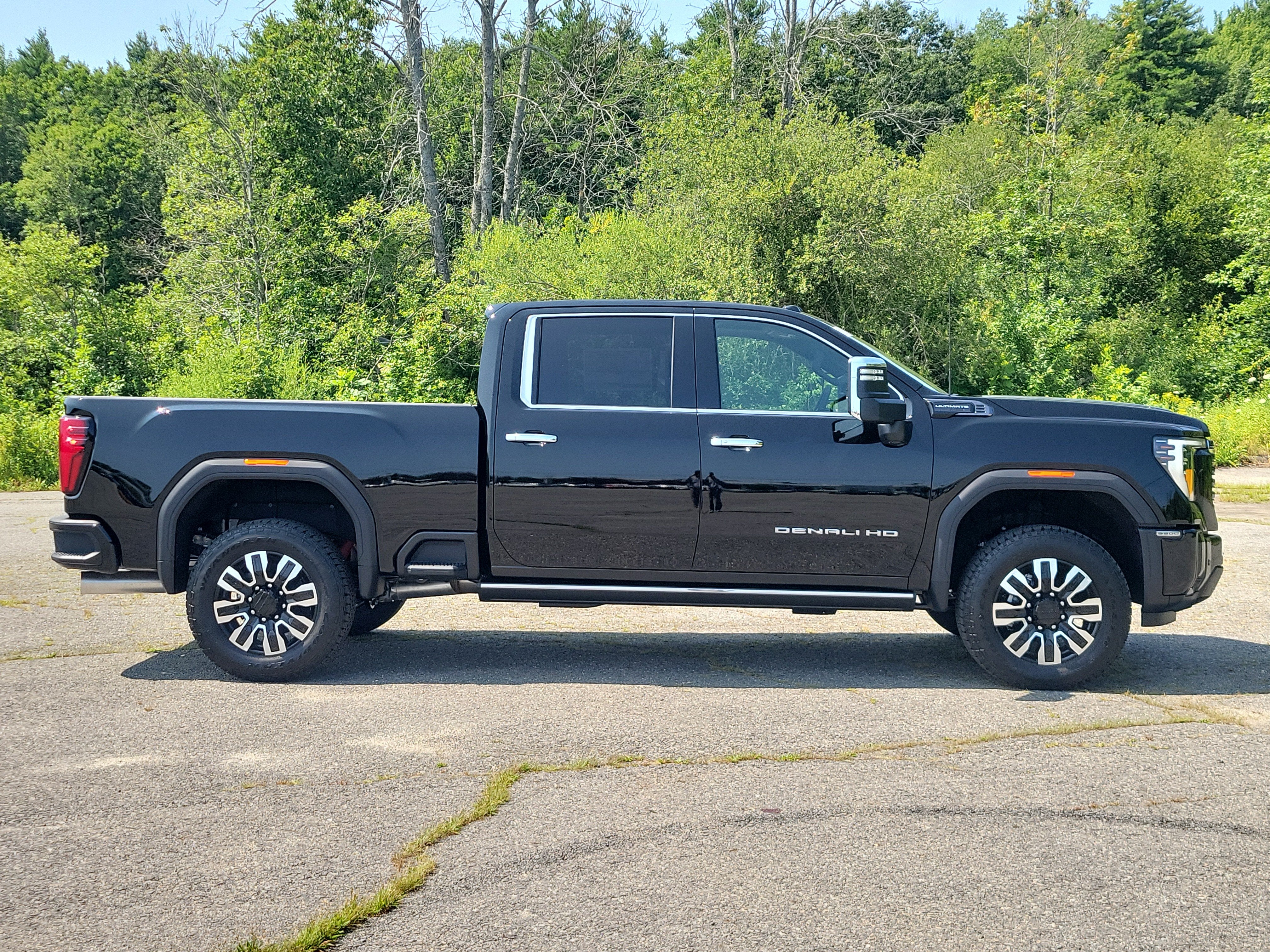 2026 GMC Sierra 3500 HD Denali Ultimate