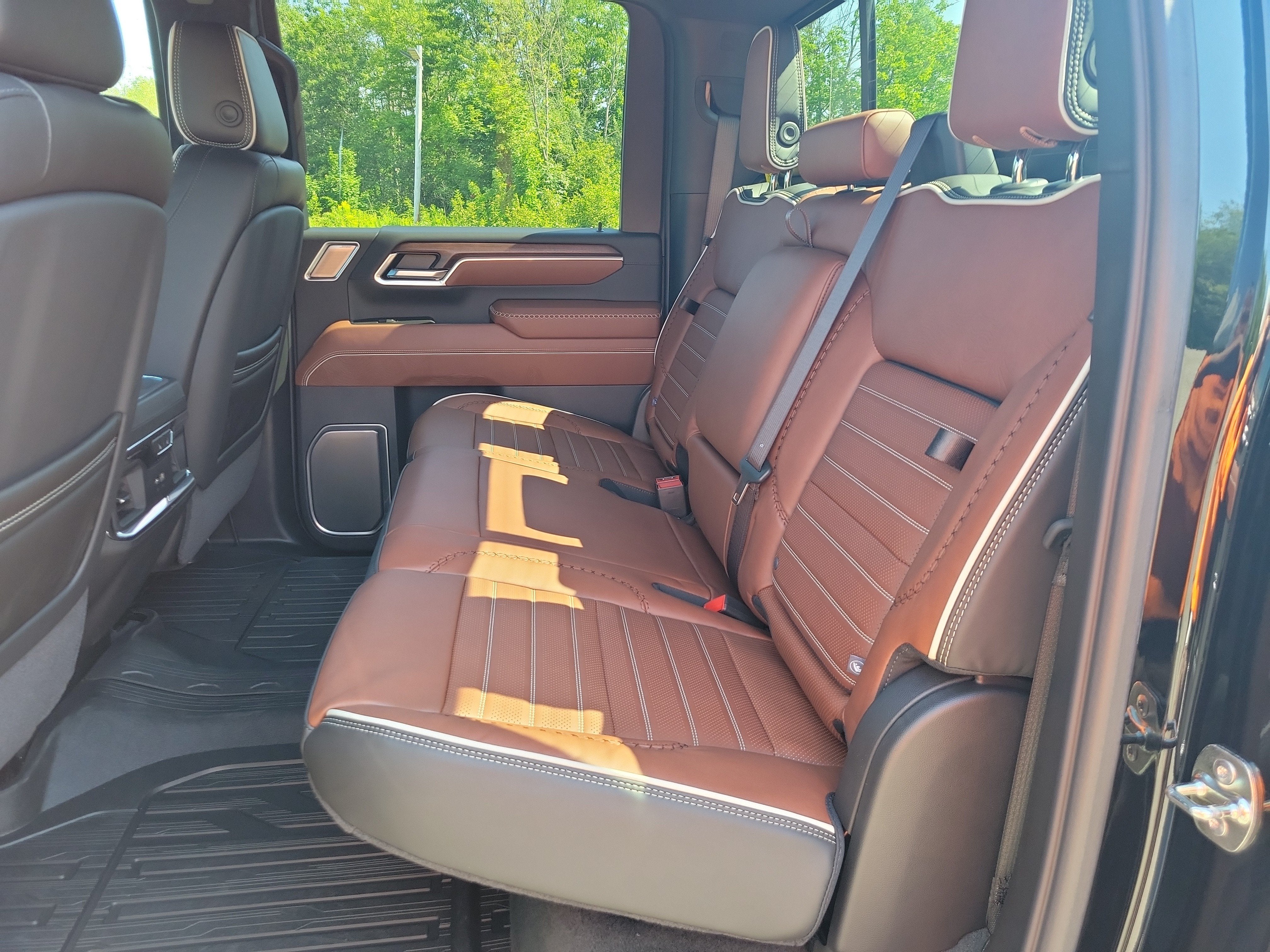 2026 GMC Sierra 3500 HD Denali Ultimate DRW