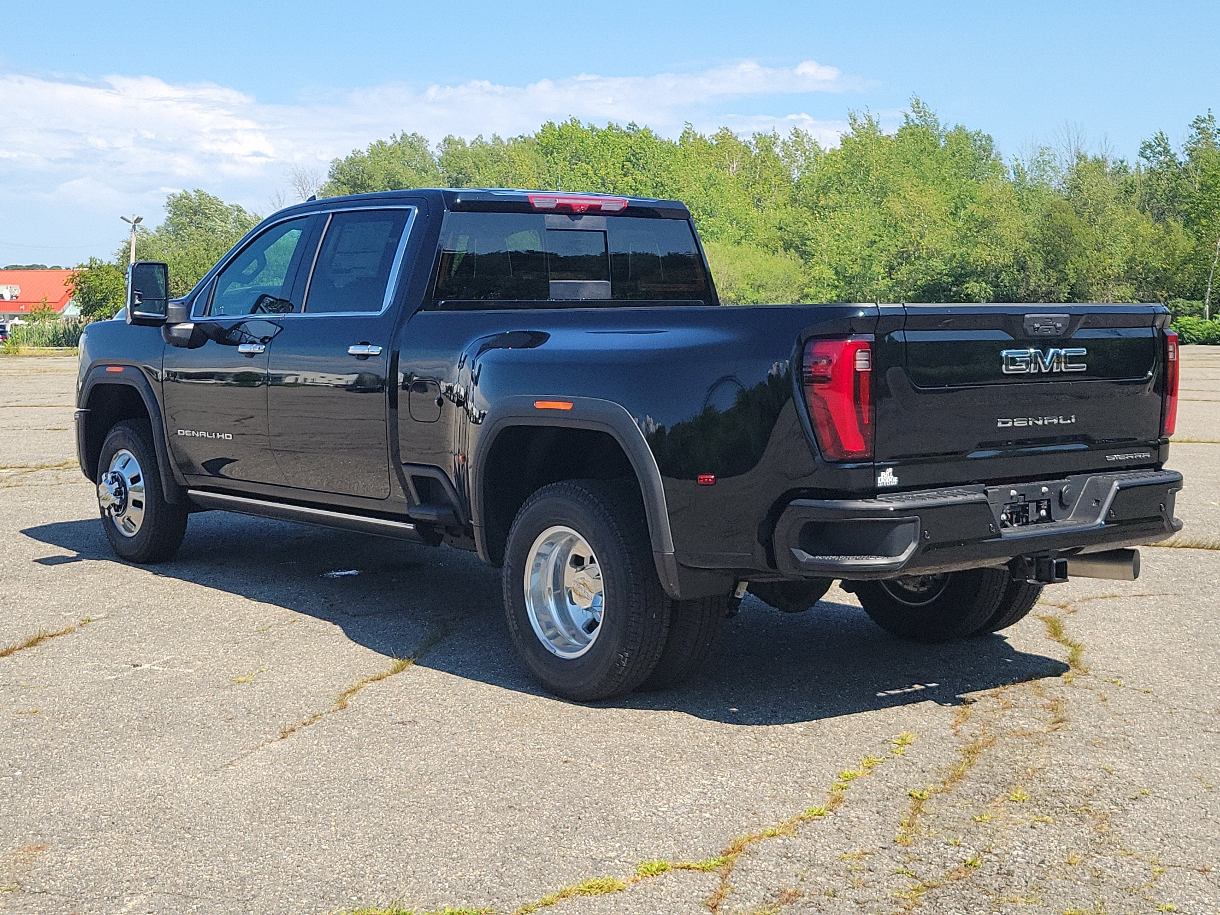 2026 GMC Sierra 3500 HD Denali Ultimate DRW