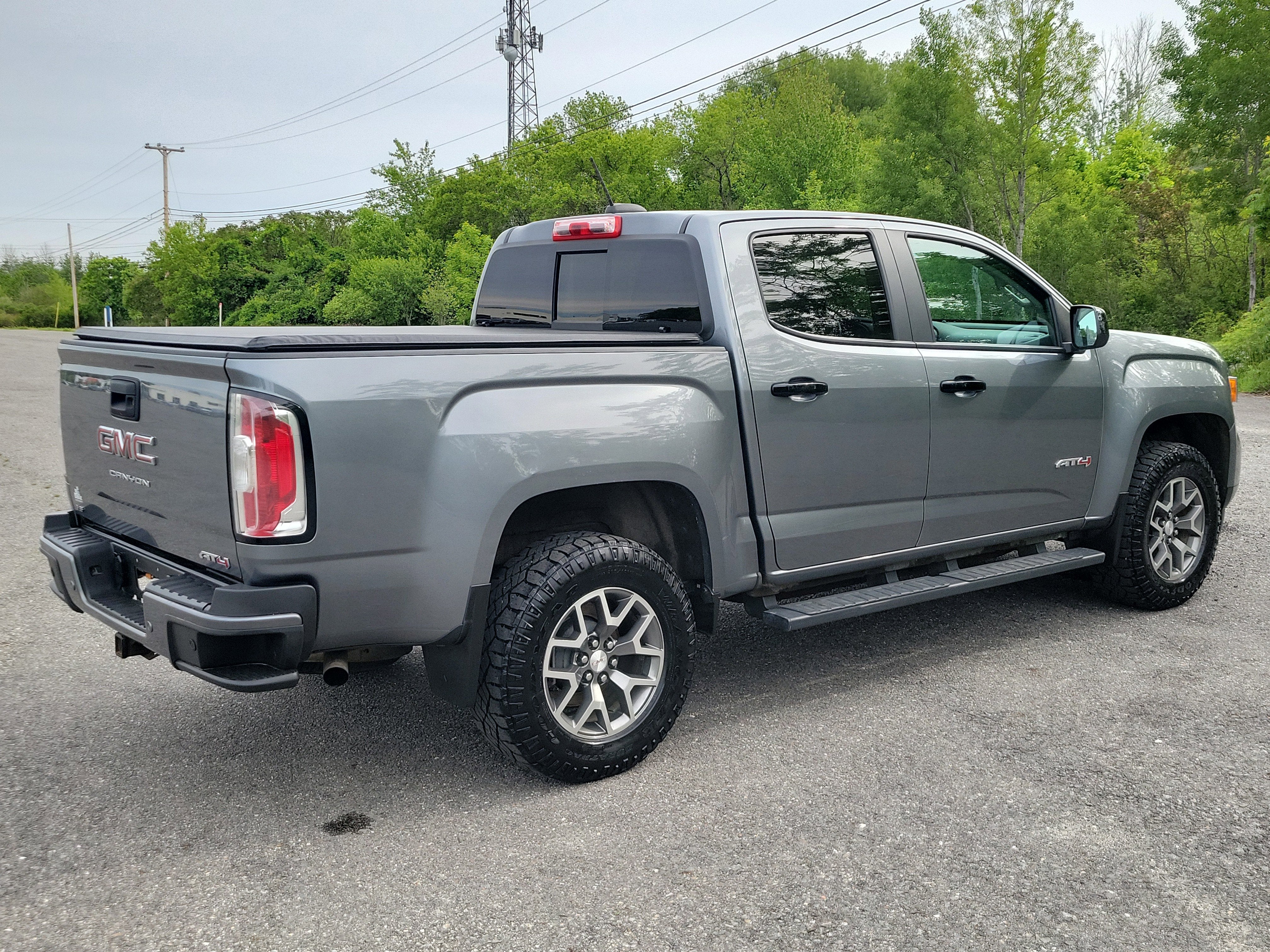 2022 GMC Canyon AT4 - Leather