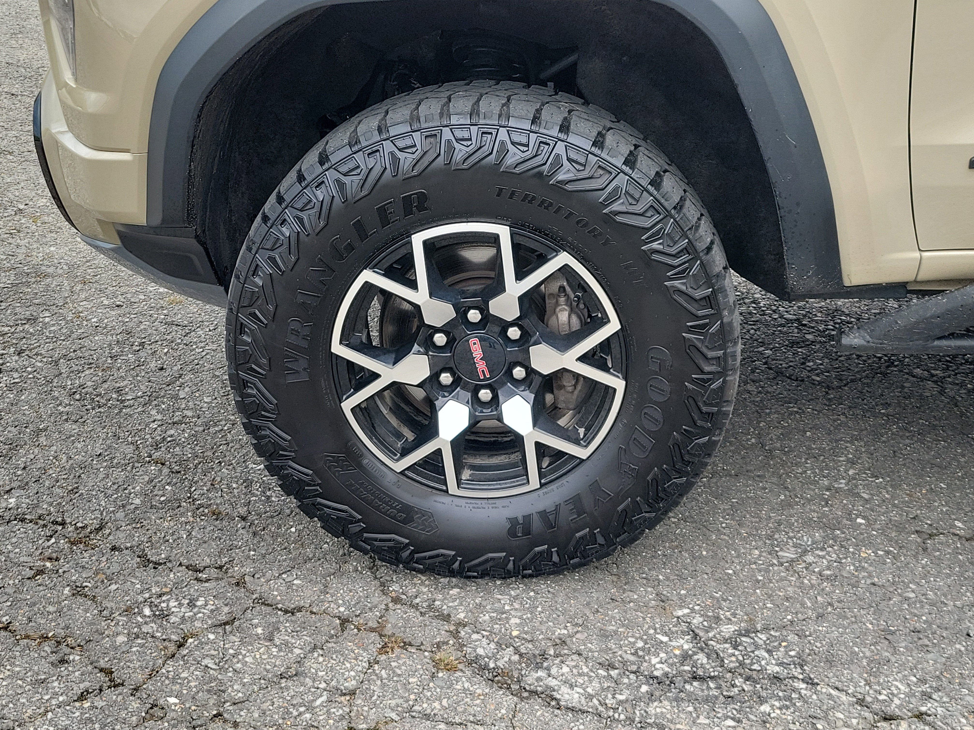 2024 GMC Canyon AT4X