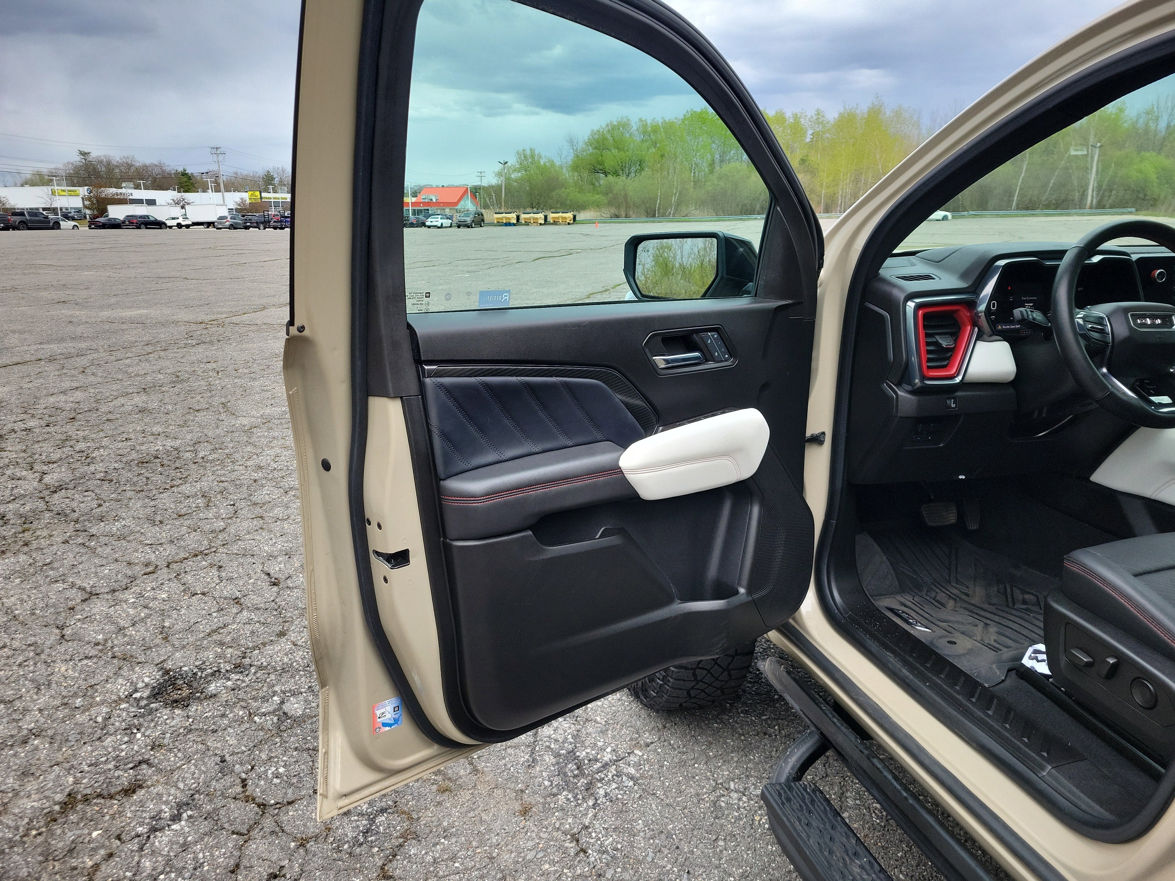 2024 GMC Canyon AT4X